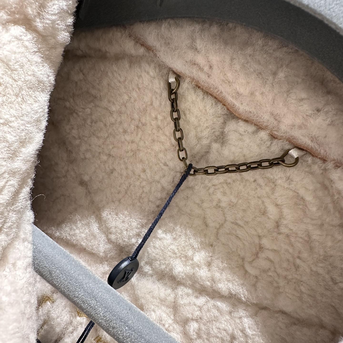 Louis Vuitton Embroidered Shearling Workwear Blouson - DesignerGu