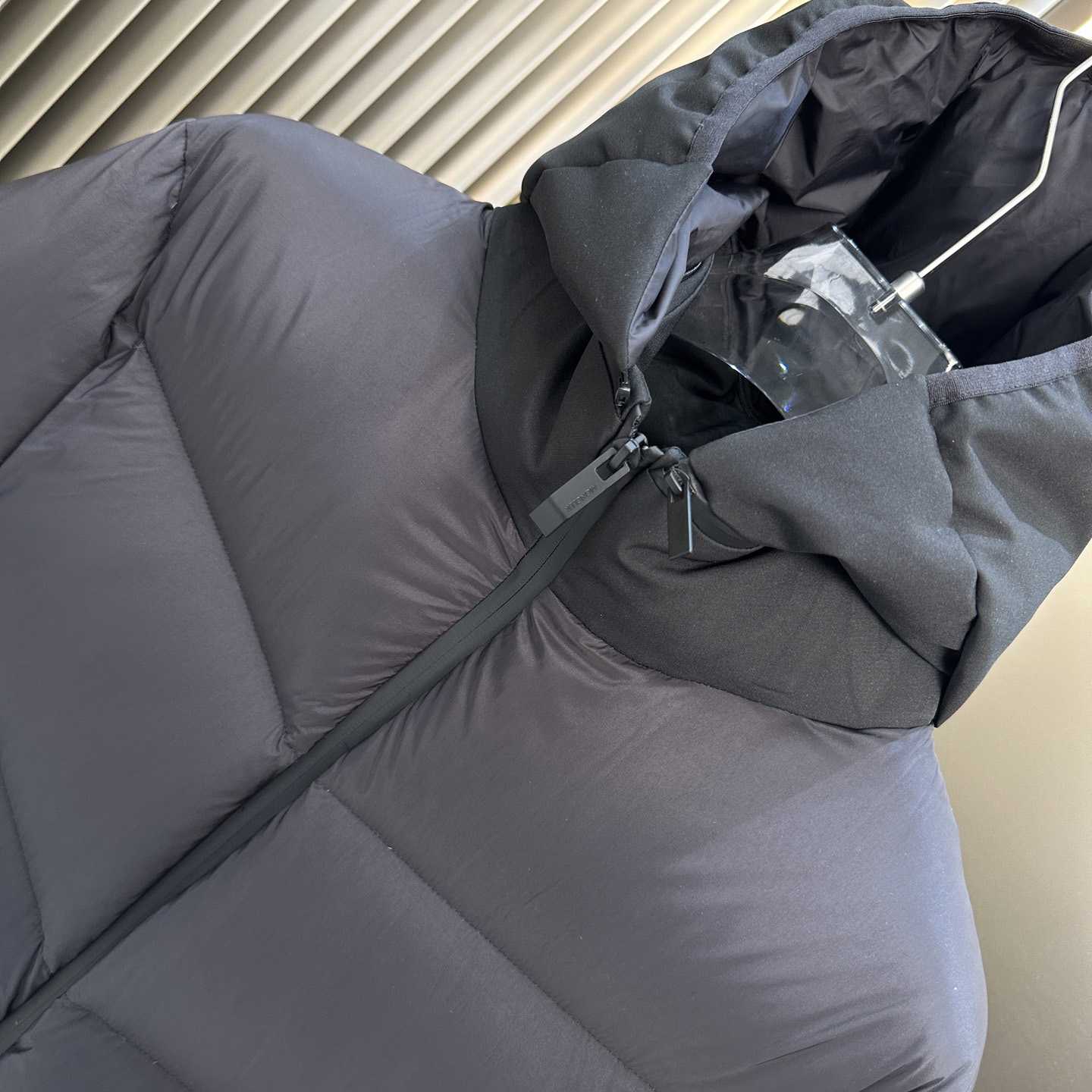 Moncler Forez Hooded Short Down Jacket - DesignerGu