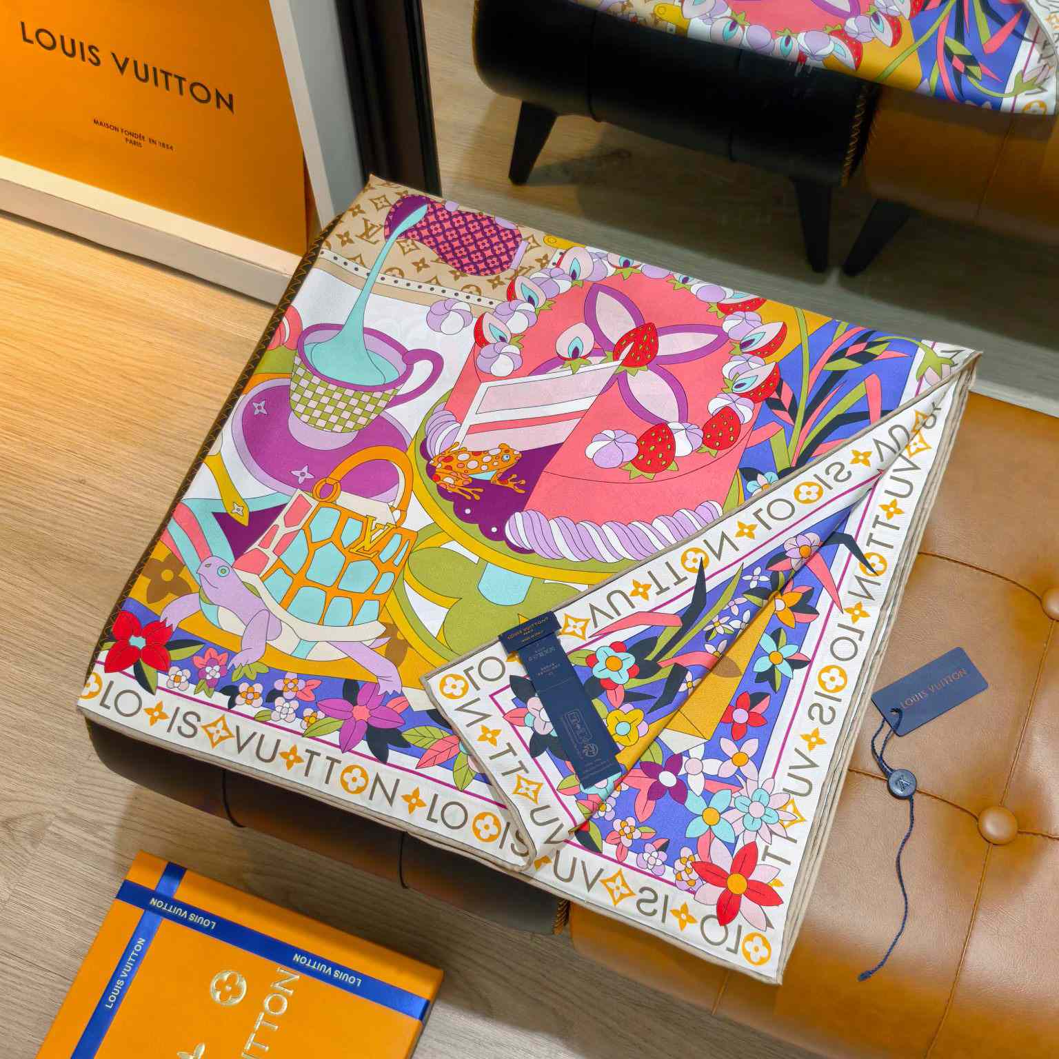 Louis Vuitton Picnic Square 90   M96463 - DesignerGu