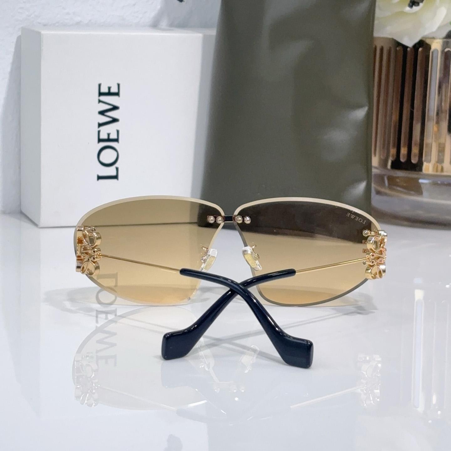 Loewe LW40048U Sunglasses  - DesignerGu