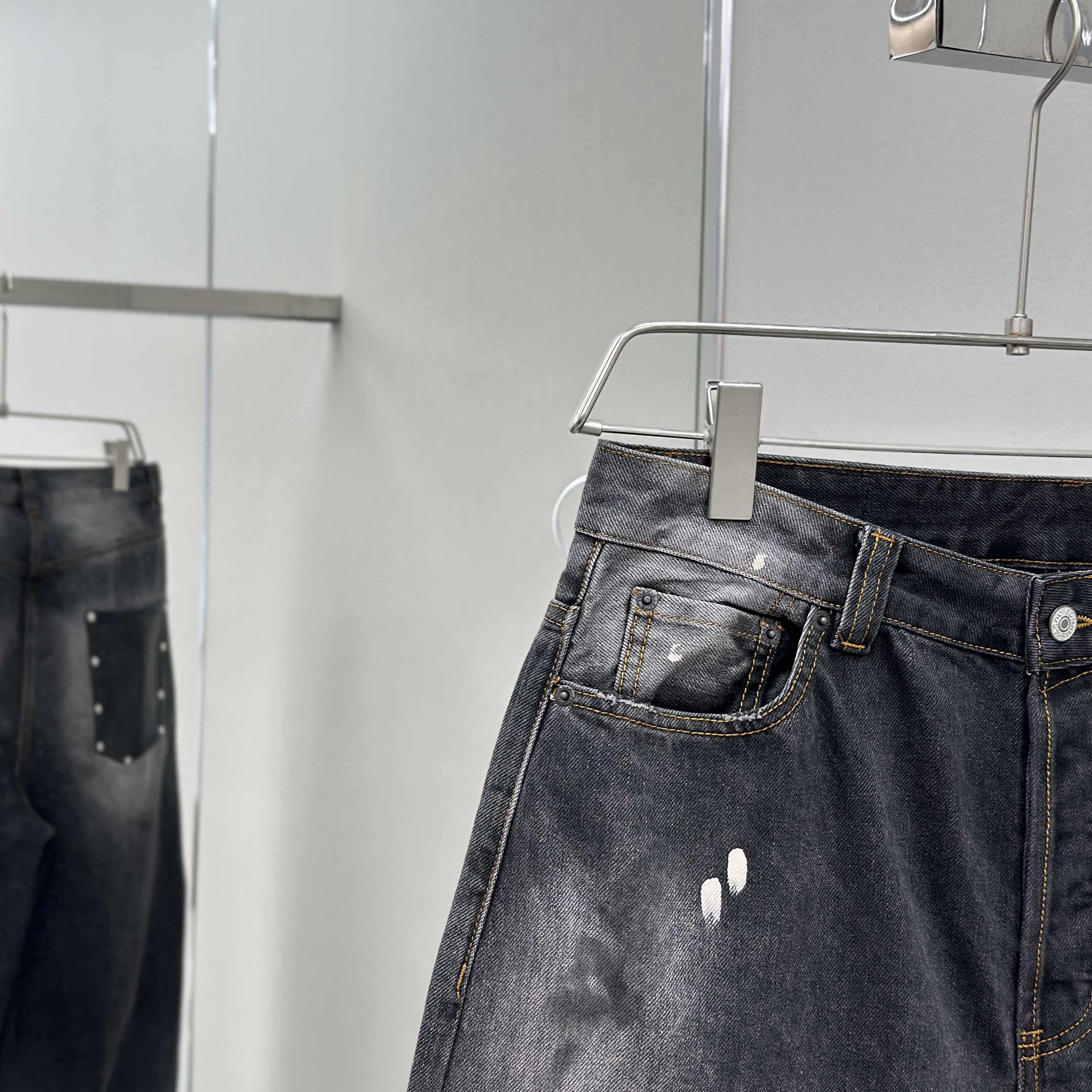 Acne Studios Regular Fit Jeans  - DesignerGu