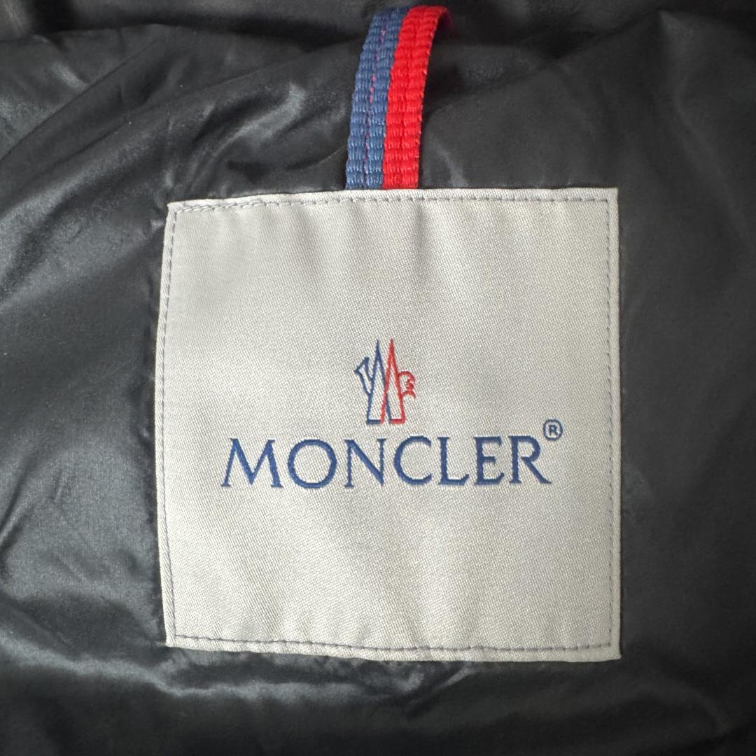 Moncler Maya 70 Hooded Short Down Jacket - DesignerGu