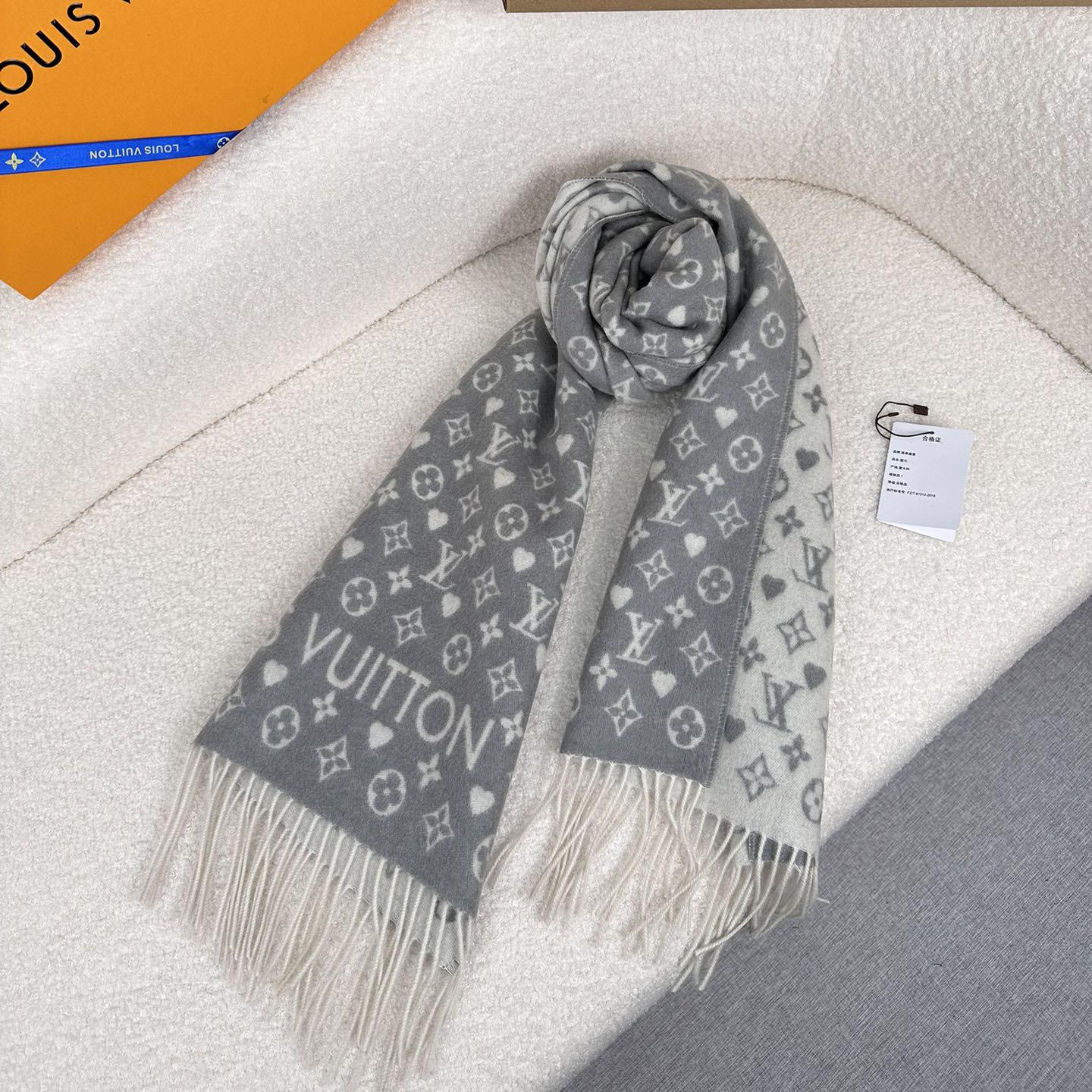 Louis Vuitton Game On Scarf   45*180cm - DesignerGu