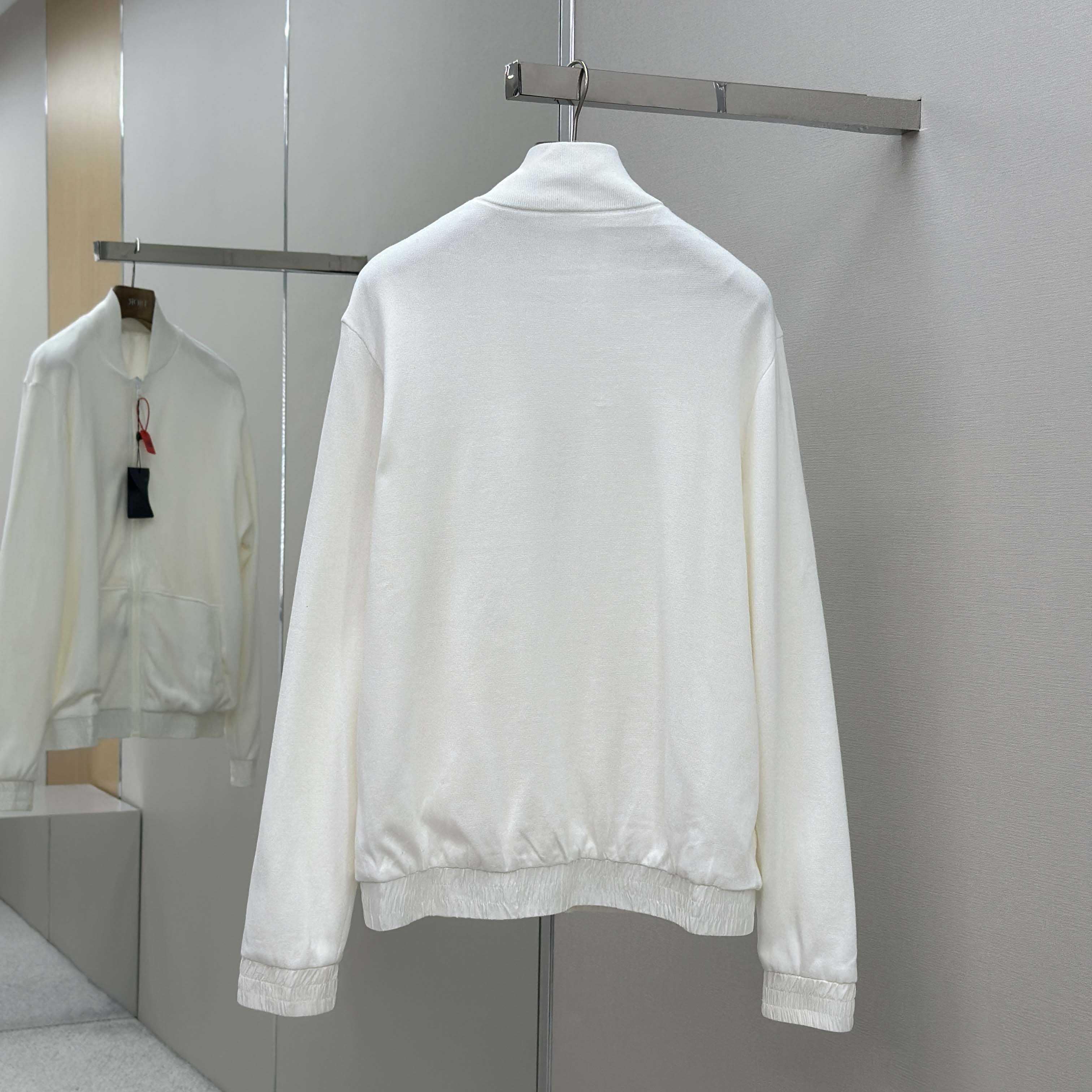 Louis Vuitton Monogram Reversible Light Bomber   1AHUWH - DesignerGu