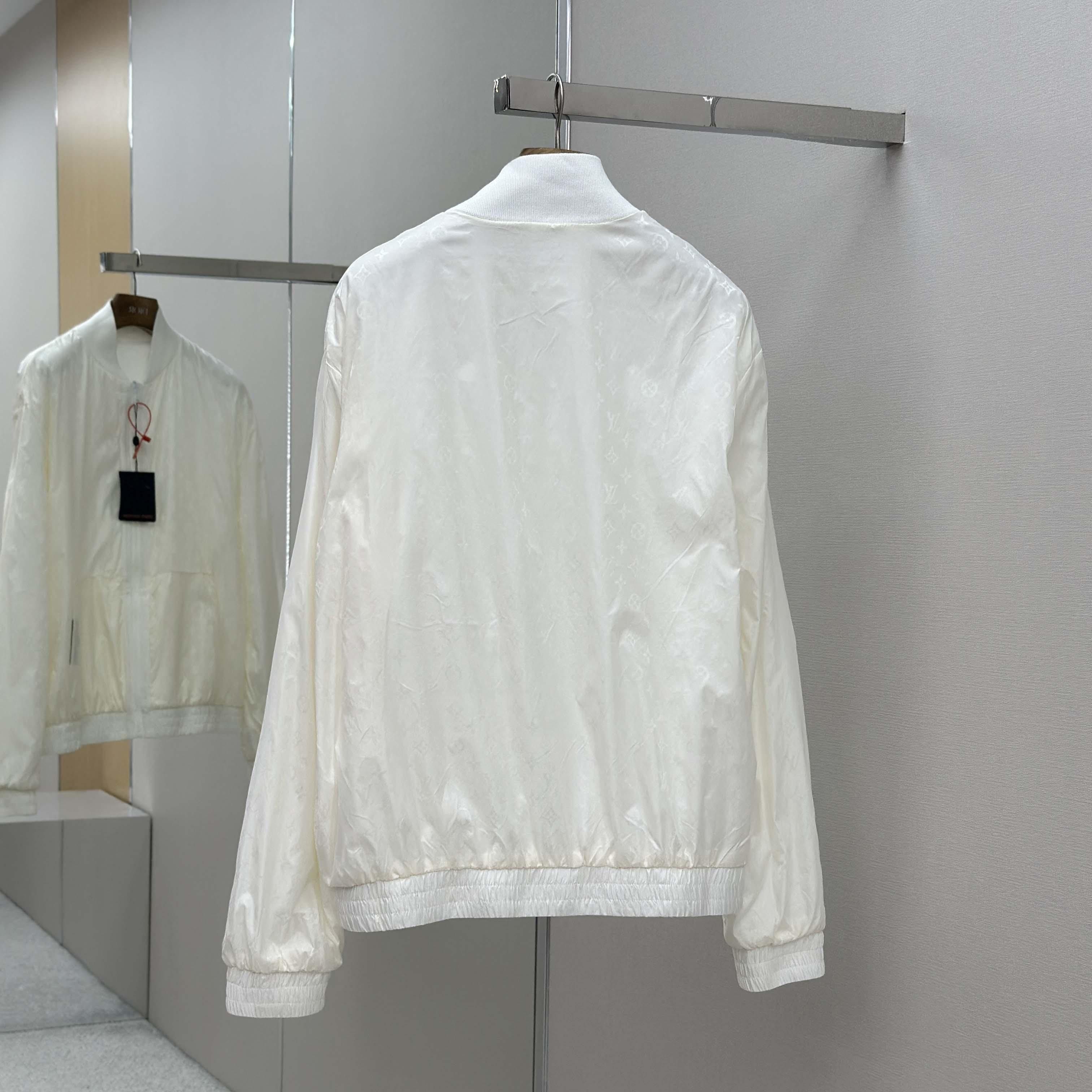 Louis Vuitton Monogram Reversible Light Bomber   1AHUWH - DesignerGu