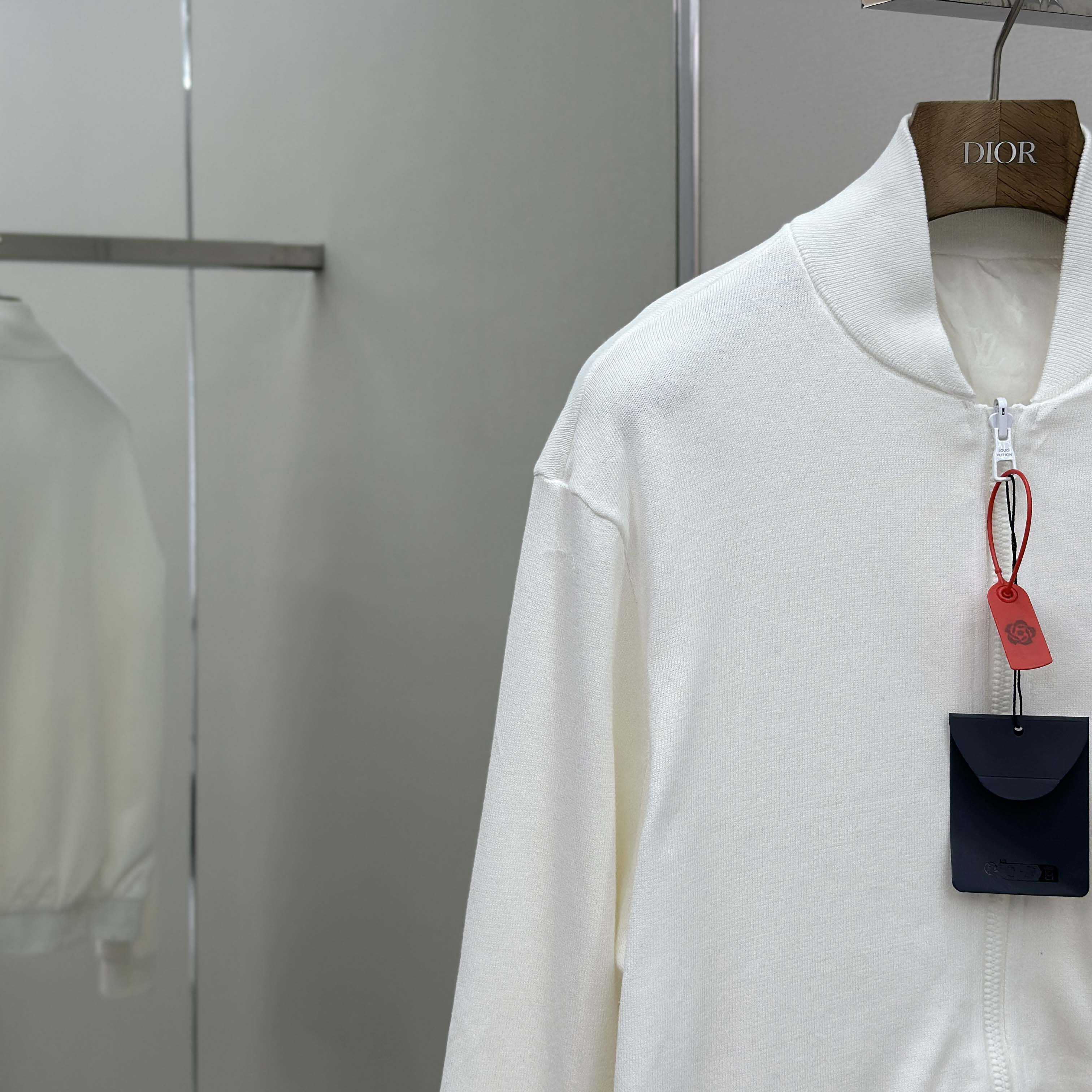 Louis Vuitton Monogram Reversible Light Bomber   1AHUWH - DesignerGu