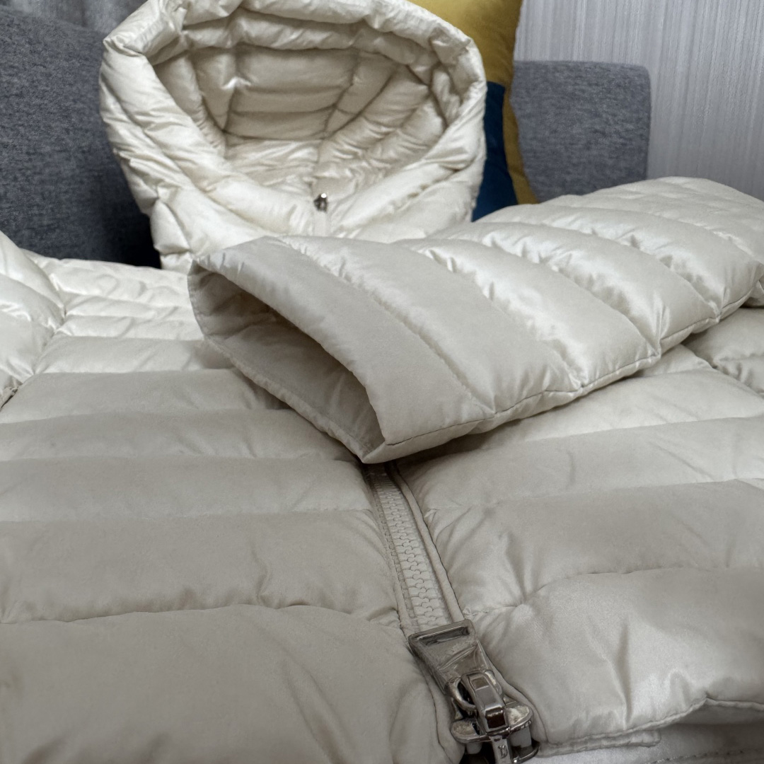 Moncler Ige Hooded Short Down Jacket - DesignerGu