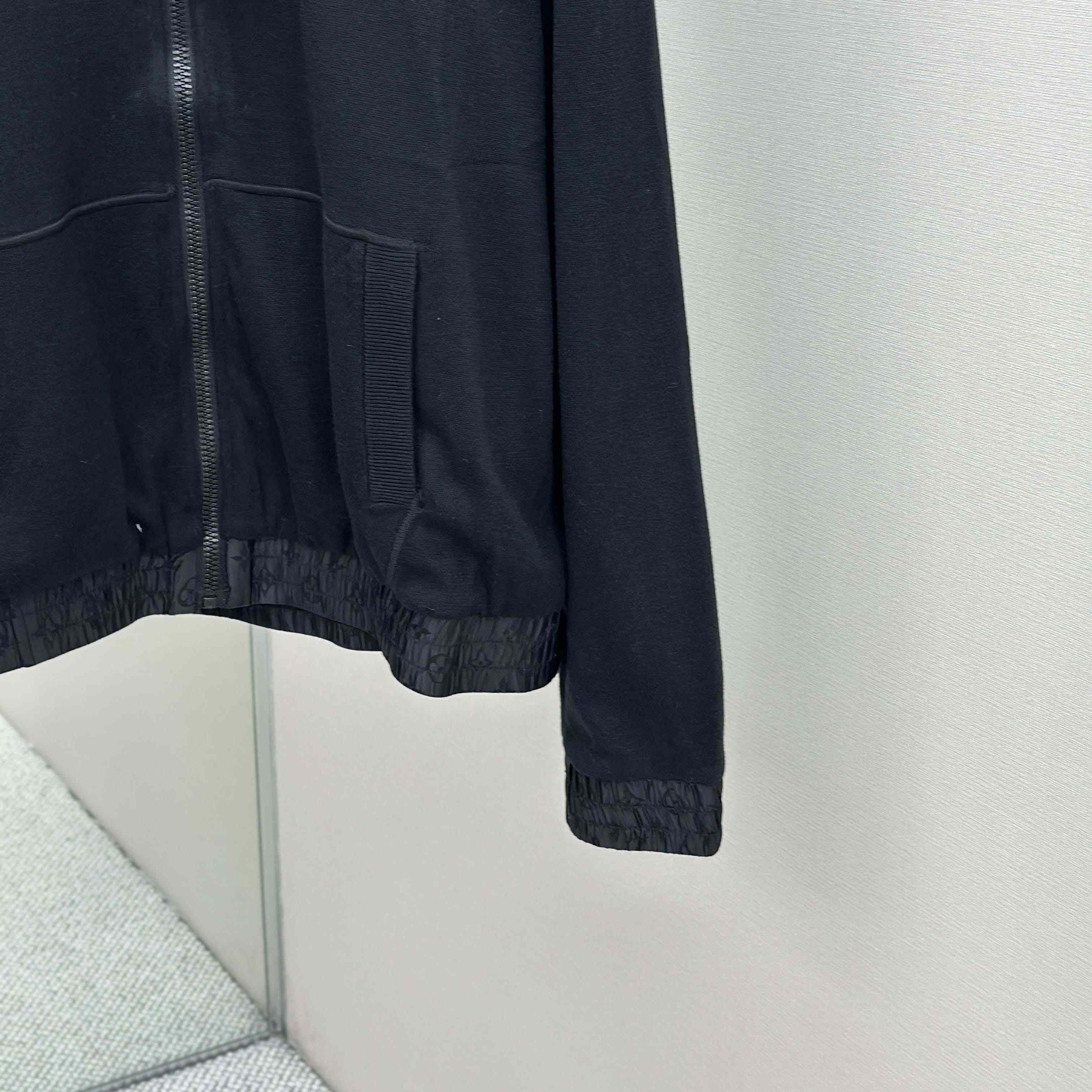 Louis Vuitton Monogram Reversible Light Bomber   1AGMFK - DesignerGu