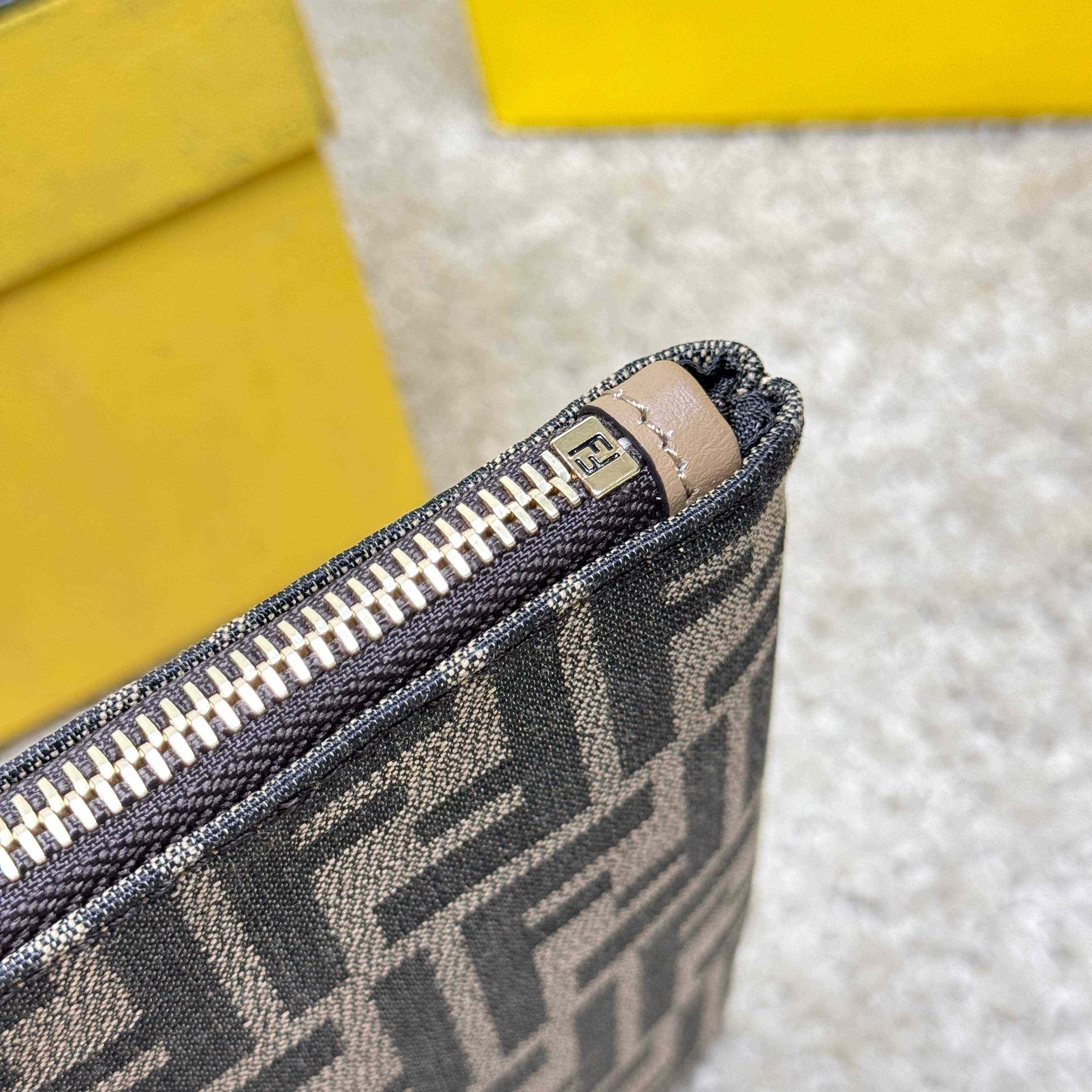 Fendi Flat Baguette Pouch Medium - DesignerGu