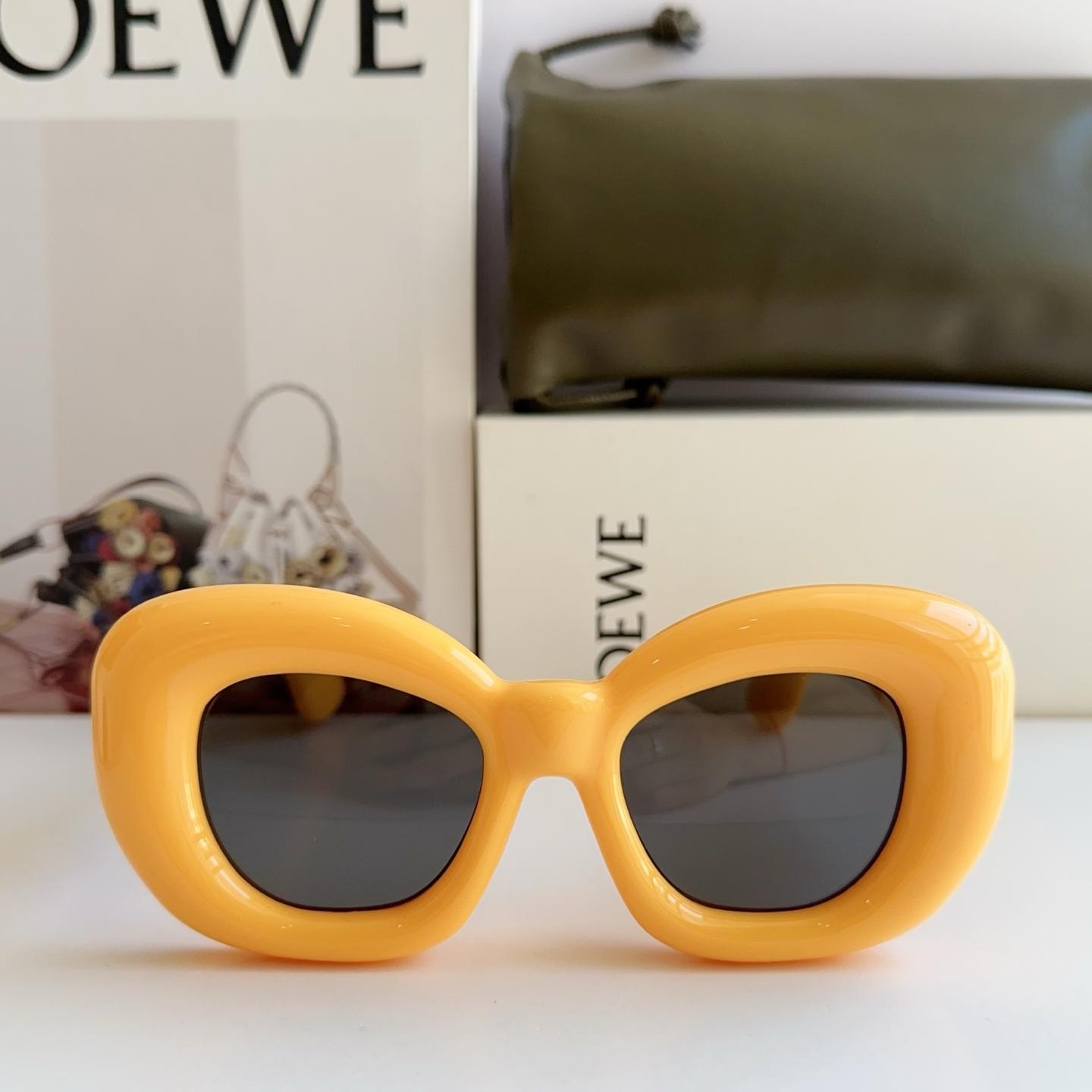 Loewe LW40100l Sunglasses  - DesignerGu