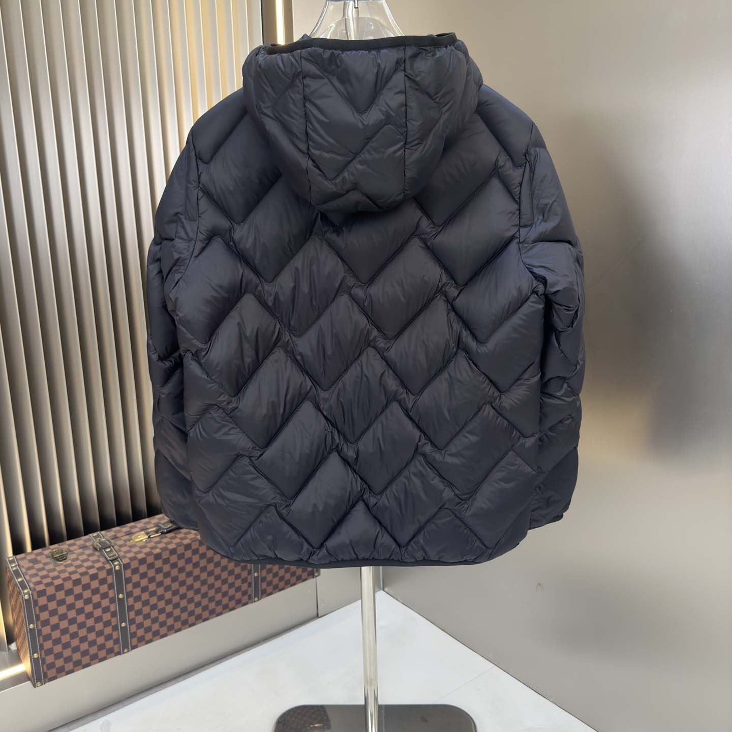 Moncler Bimont Hooded Wave-Quilted Short Down Jacket - DesignerGu