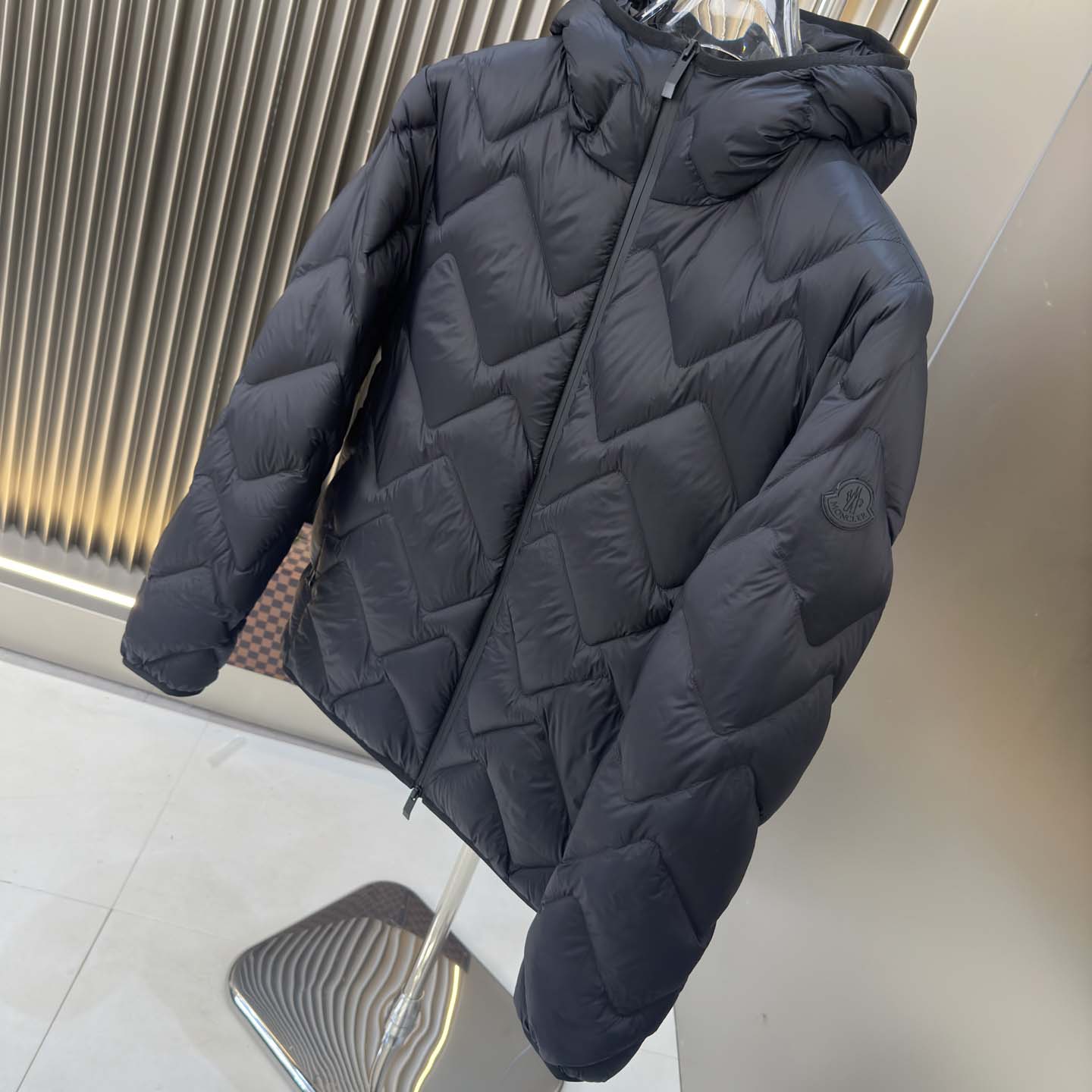 Moncler Bimont Hooded Wave-Quilted Short Down Jacket - DesignerGu