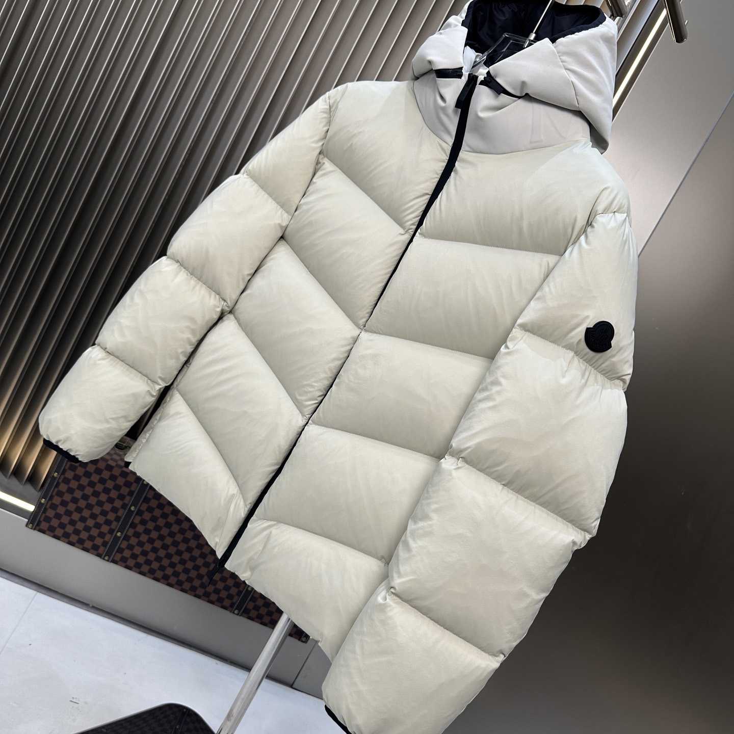 Moncler Forez Hooded Short Down Jacket - DesignerGu