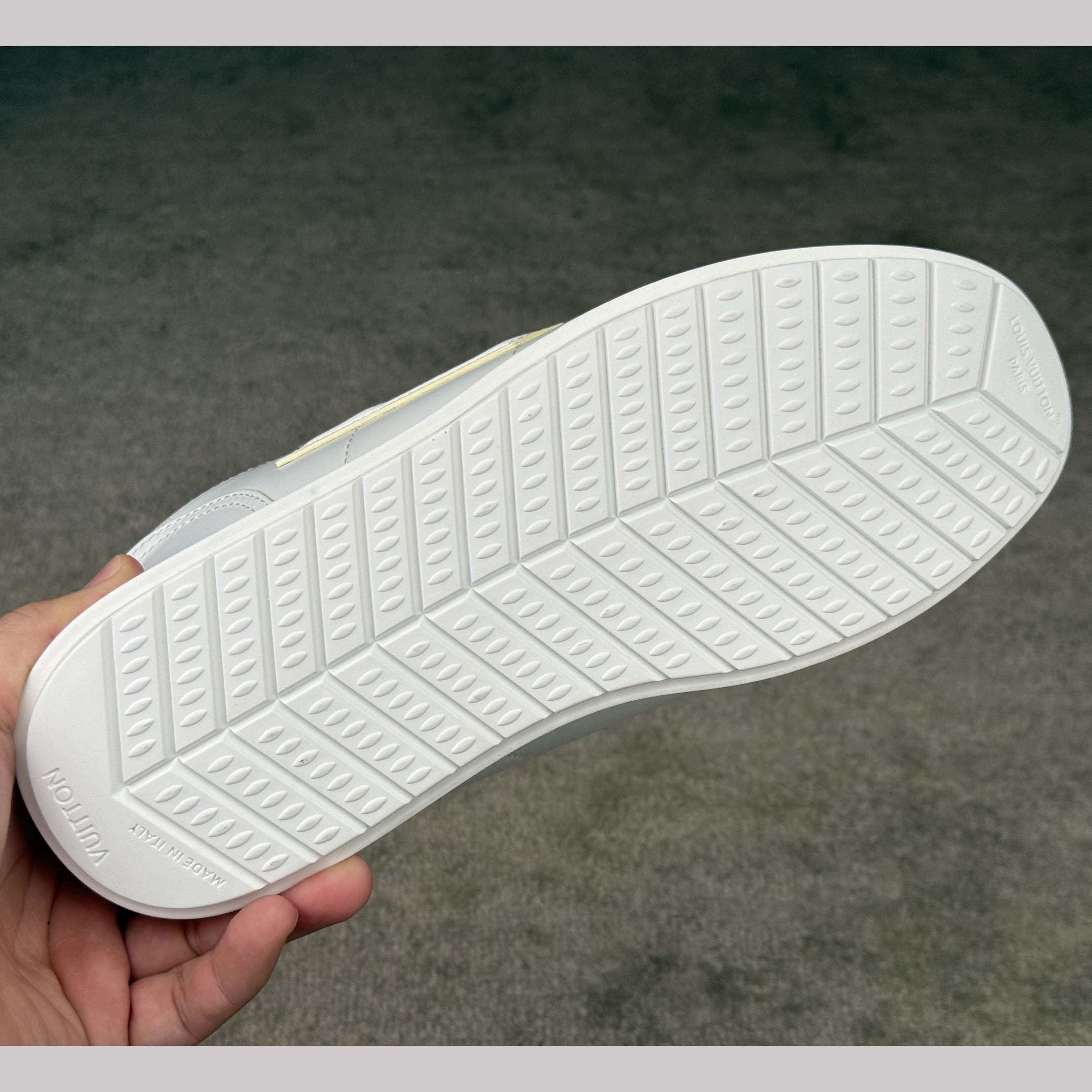 Louis Vuitton LV BUTTERSOFT Sneaker    1AIKDO - DesignerGu