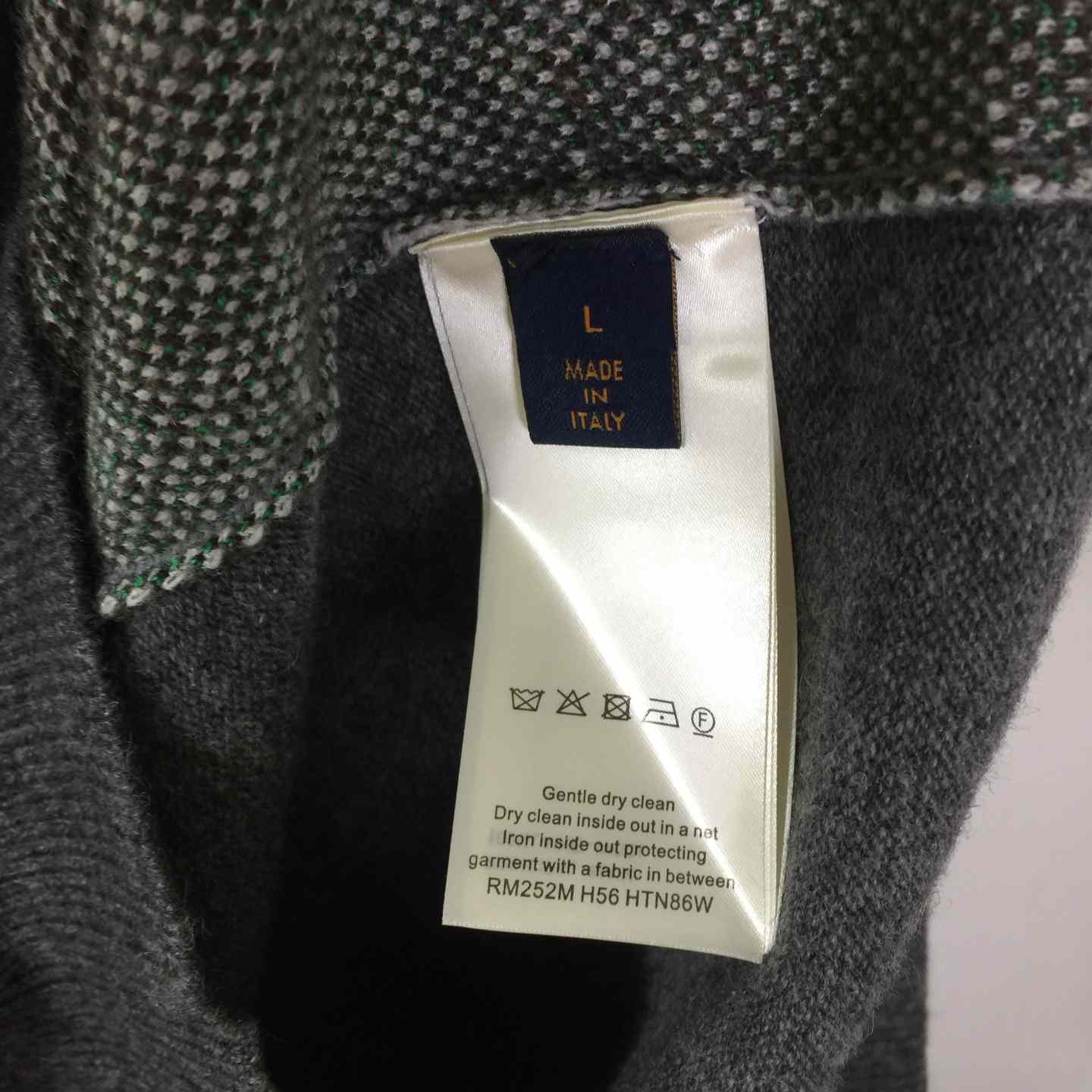 Louis Vuitton Argyle Crewneck    1AIMCJ - DesignerGu