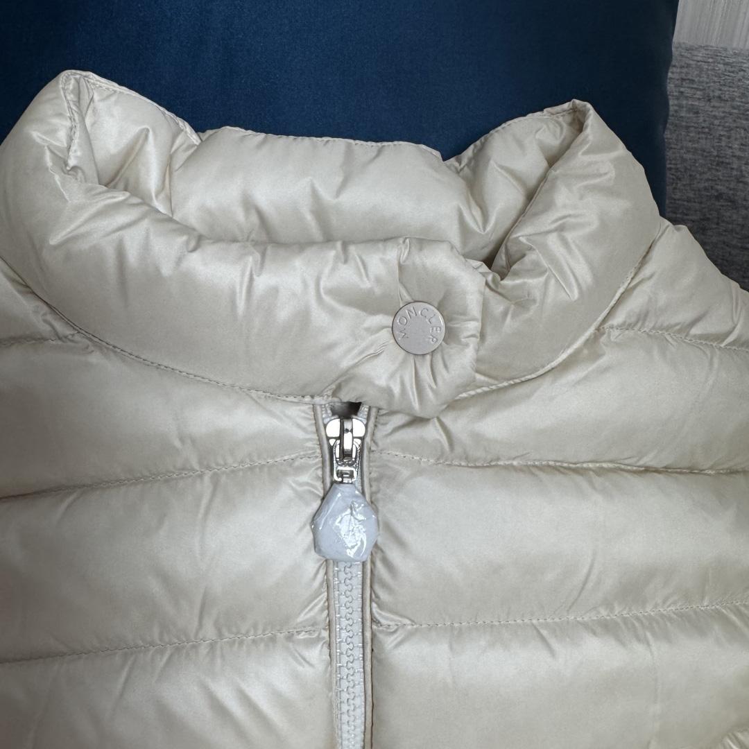 Moncler Igelle Short Down Jacket   2501 - DesignerGu