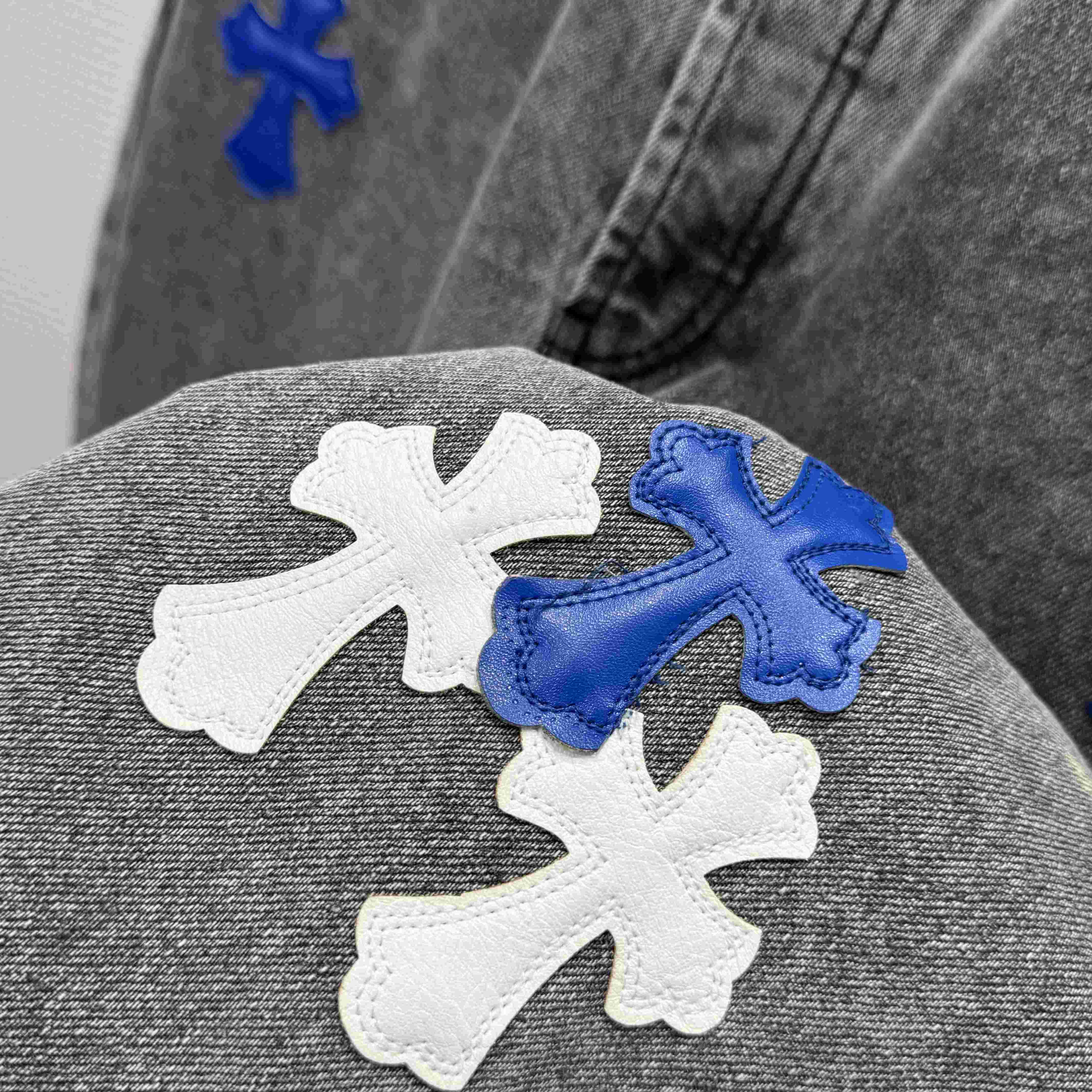 Chrome Hearts Jeans - DesignerGu