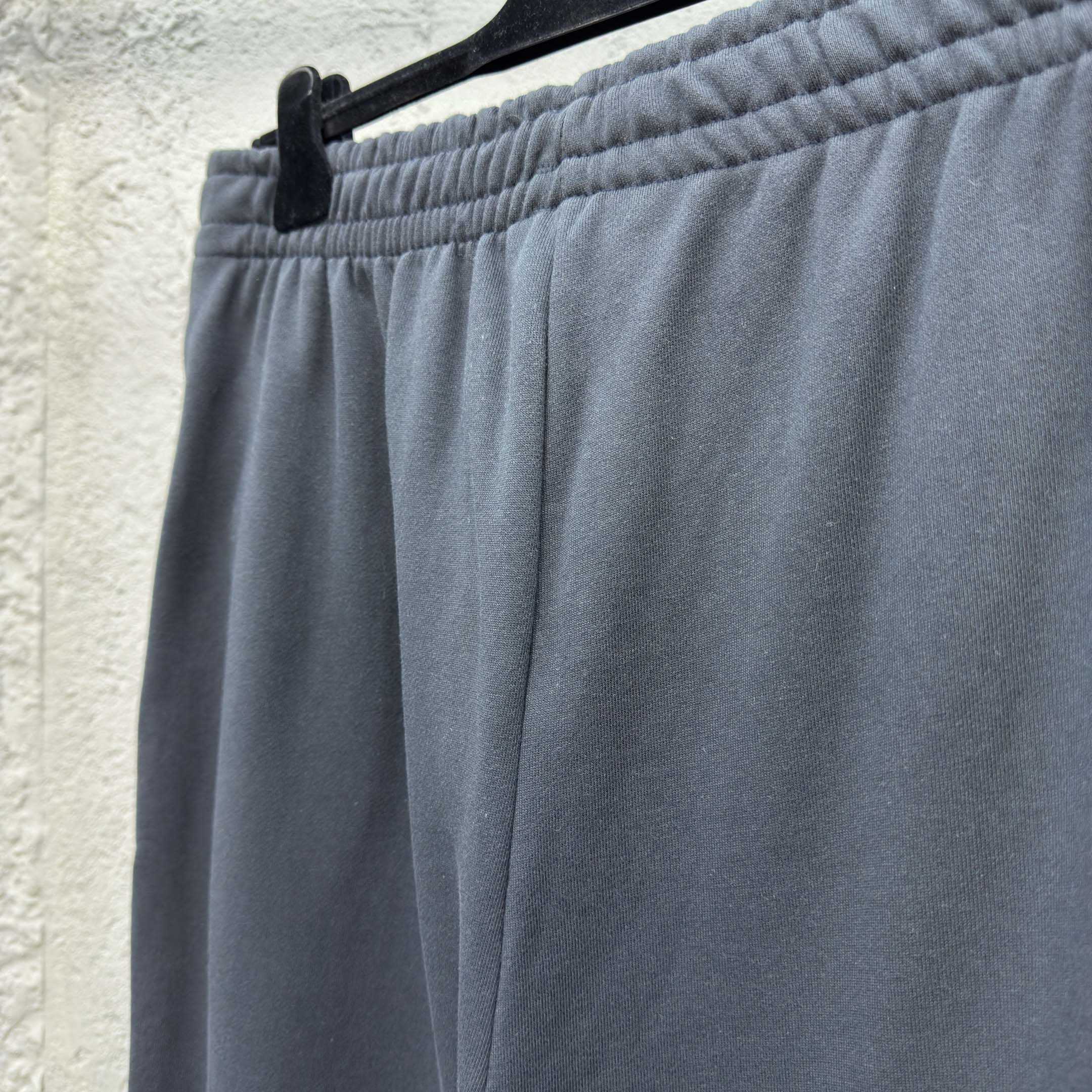 Balenciaga Under Armour® Baggy Sweatpants In Black - DesignerGu