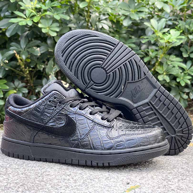 Nike Dunk SB Low    HV4388-001  - DesignerGu