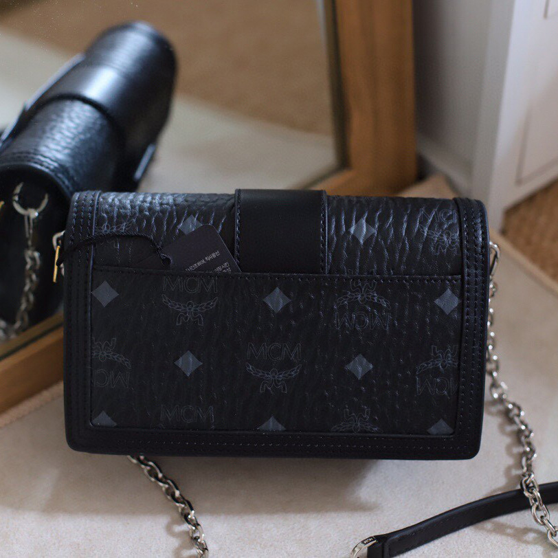 MCM Tracy Crossbody In Visetos （11x 18.5 x 5cm） - DesignerGu