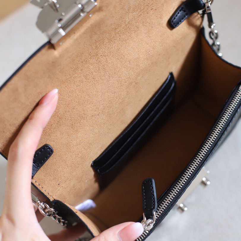 MCM Tracy Crossbody In Visetos （11x 18.5 x 5cm） - DesignerGu