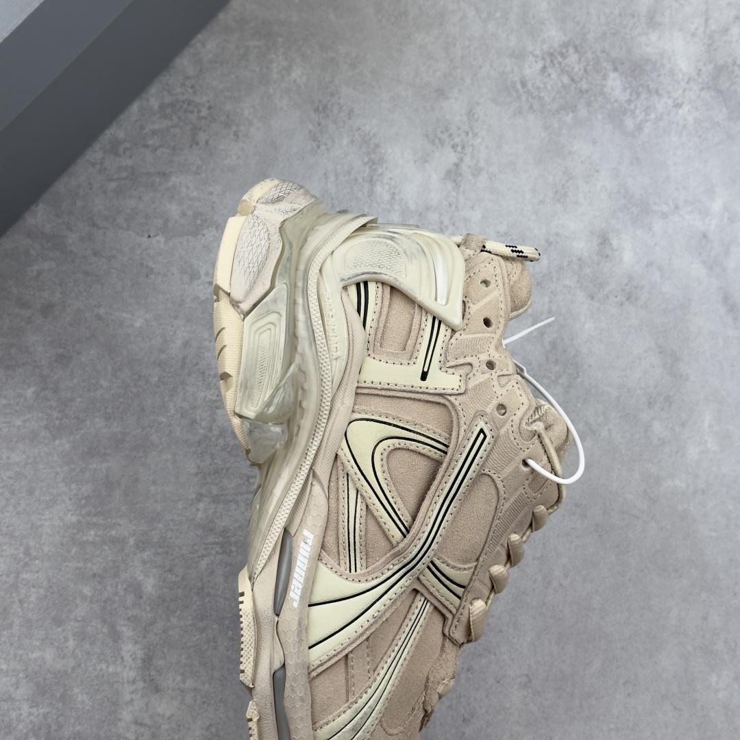 Balenciaga Runner Sneakers - DesignerGu