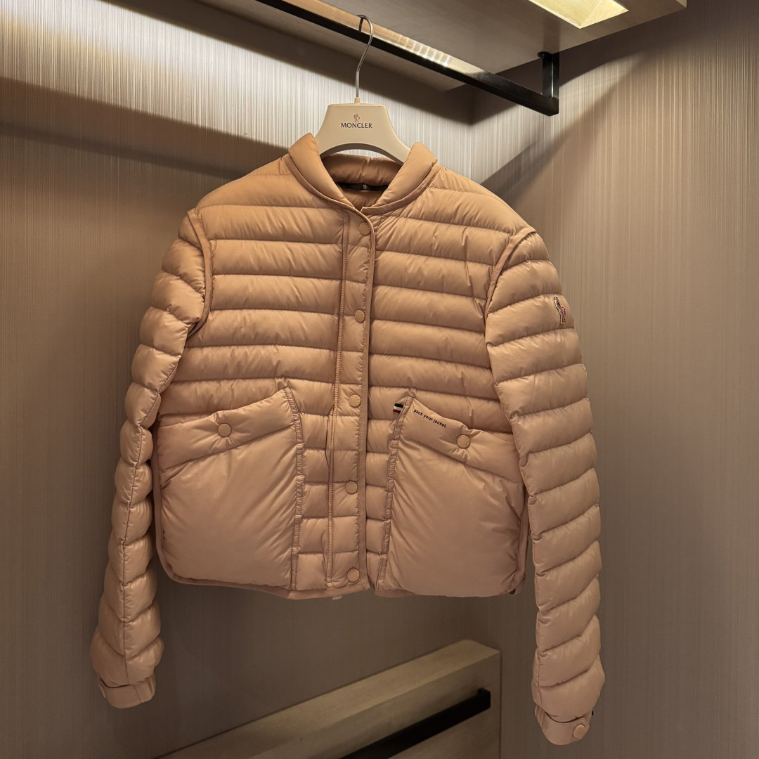 Moncler Grenoble Quilted Puffer Jacket   2519 - DesignerGu