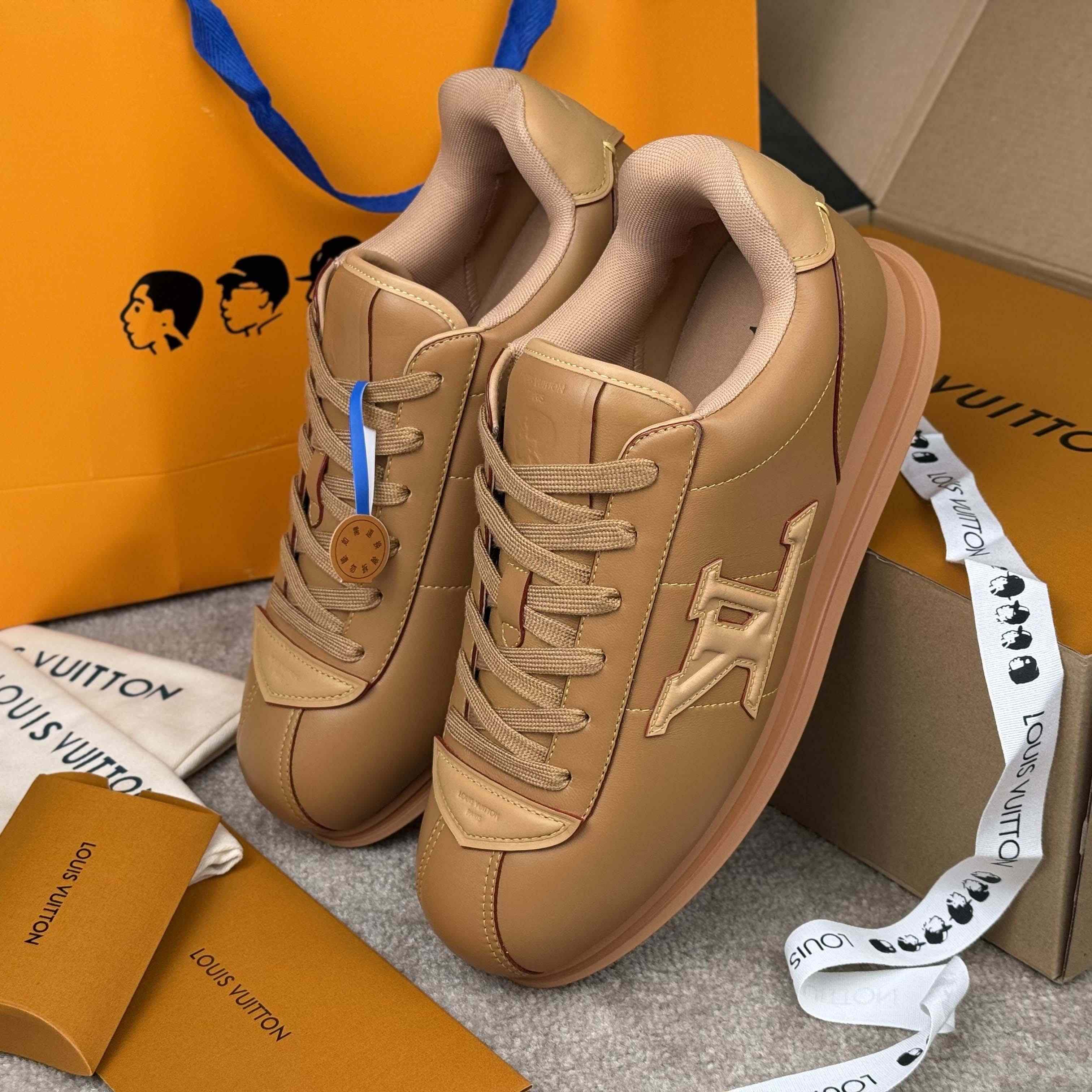 Louis Vuitton LV BUTTERSOFT Sneaker    1AIKE2 - DesignerGu