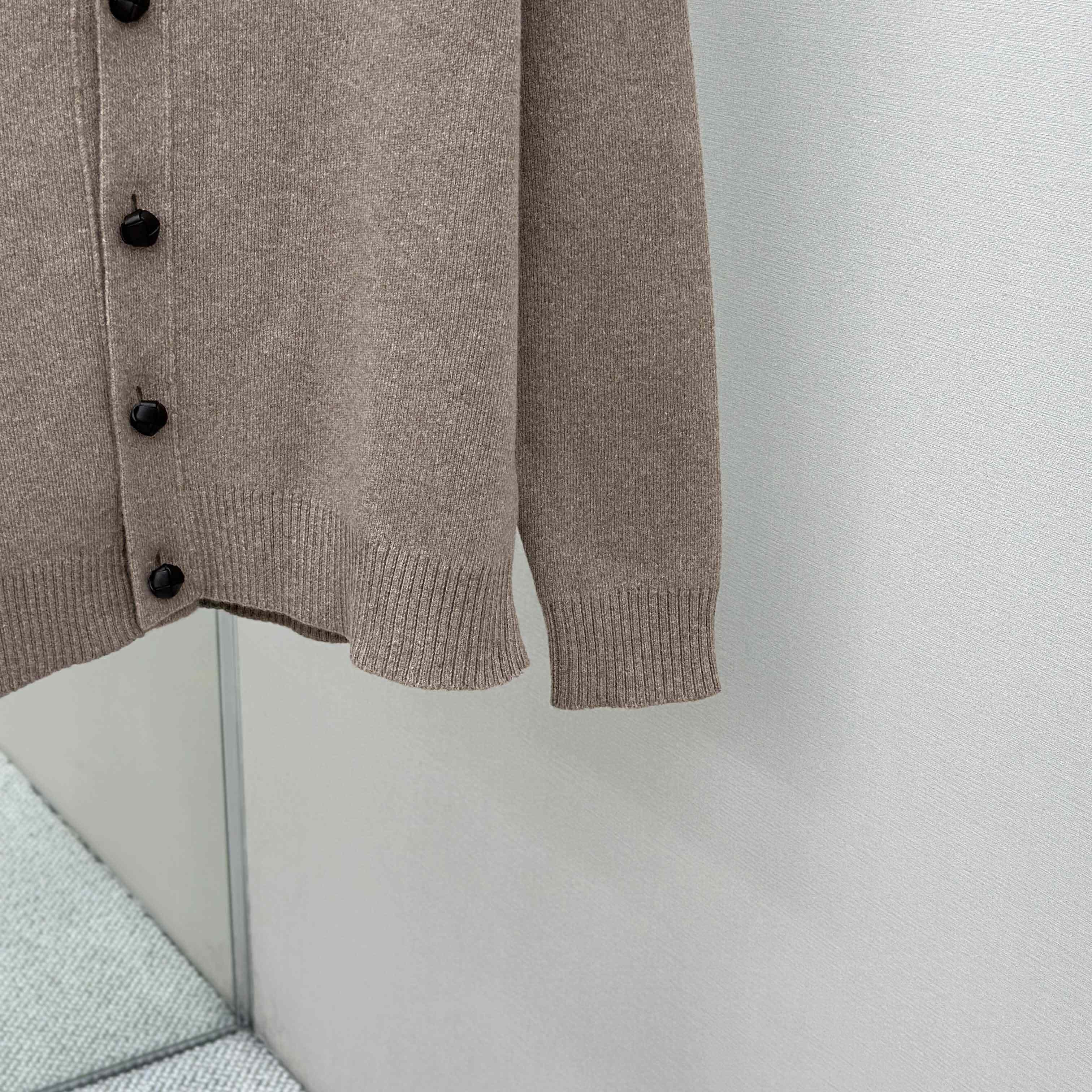 Bottega Veneta Compact Wool Cardigan - DesignerGu