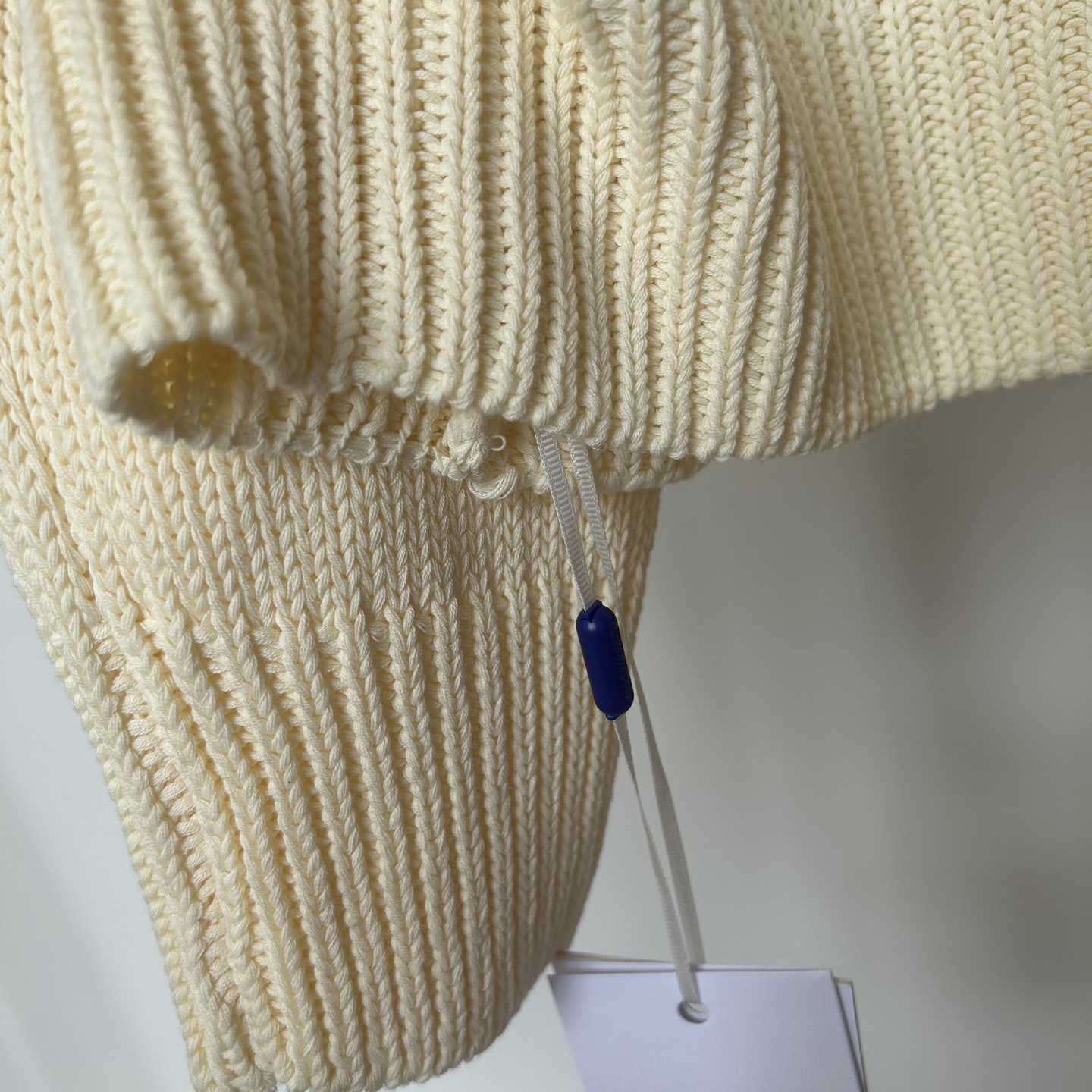 Off White Big Bookish Chunky Knit Crewn Creme Brul - DesignerGu