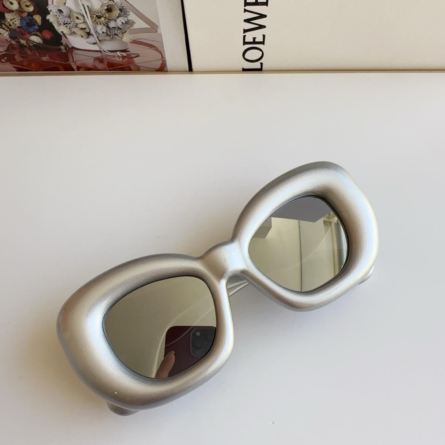 Loewe LW40100l Sunglasses  - DesignerGu