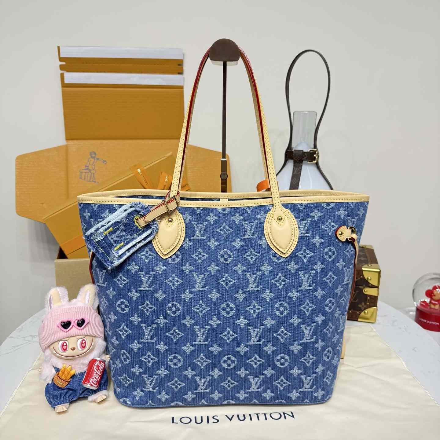 Louis Vuitton Neverfull MM   M13192 - DesignerGu