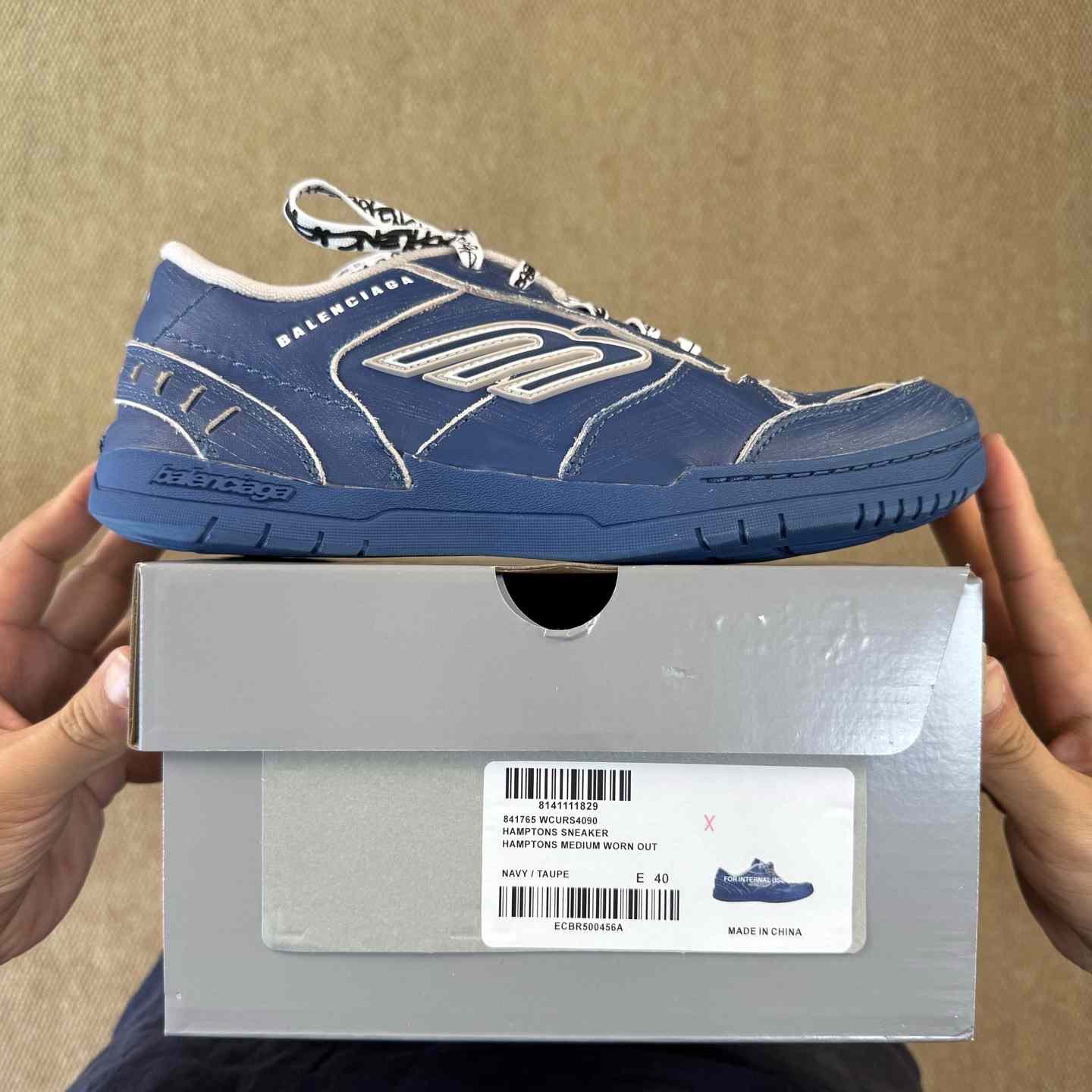 Balenciaga Hamptons Worn-Out - DesignerGu