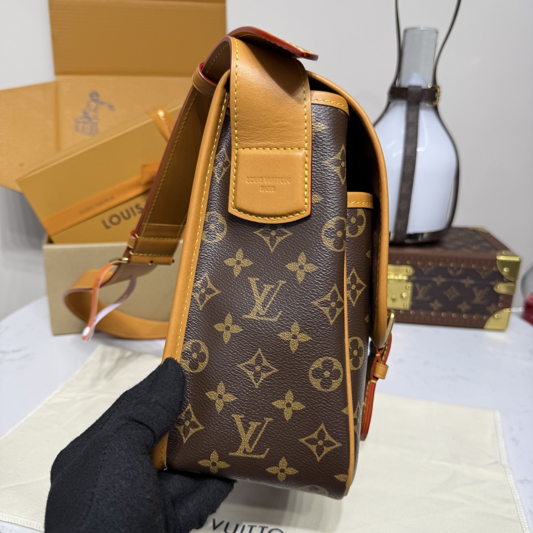 Louis Vuitton Satchel Messenger   M14723 - DesignerGu
