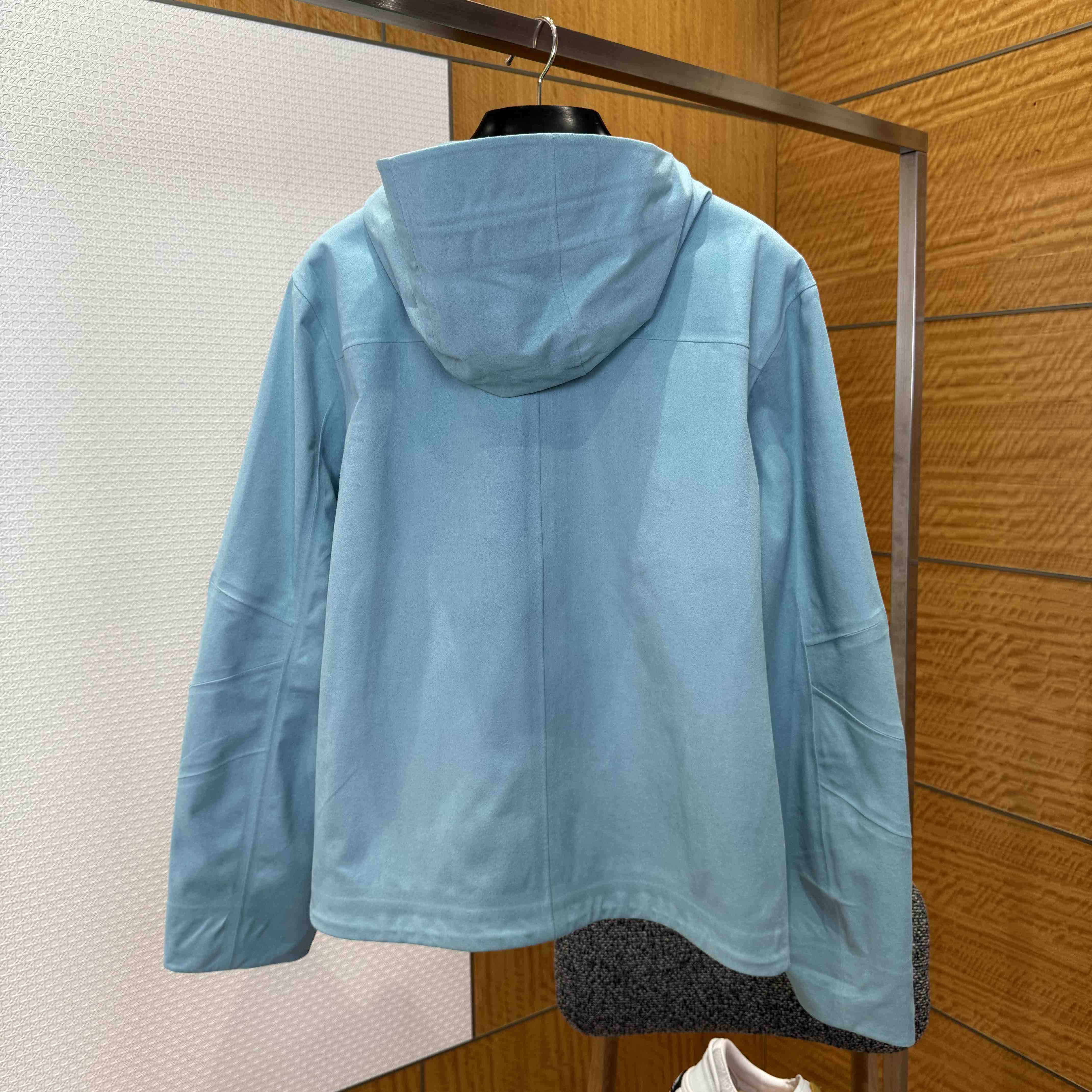 Louis Vuitton Technical Velvet Rain Jacket   1AHUZF - DesignerGu