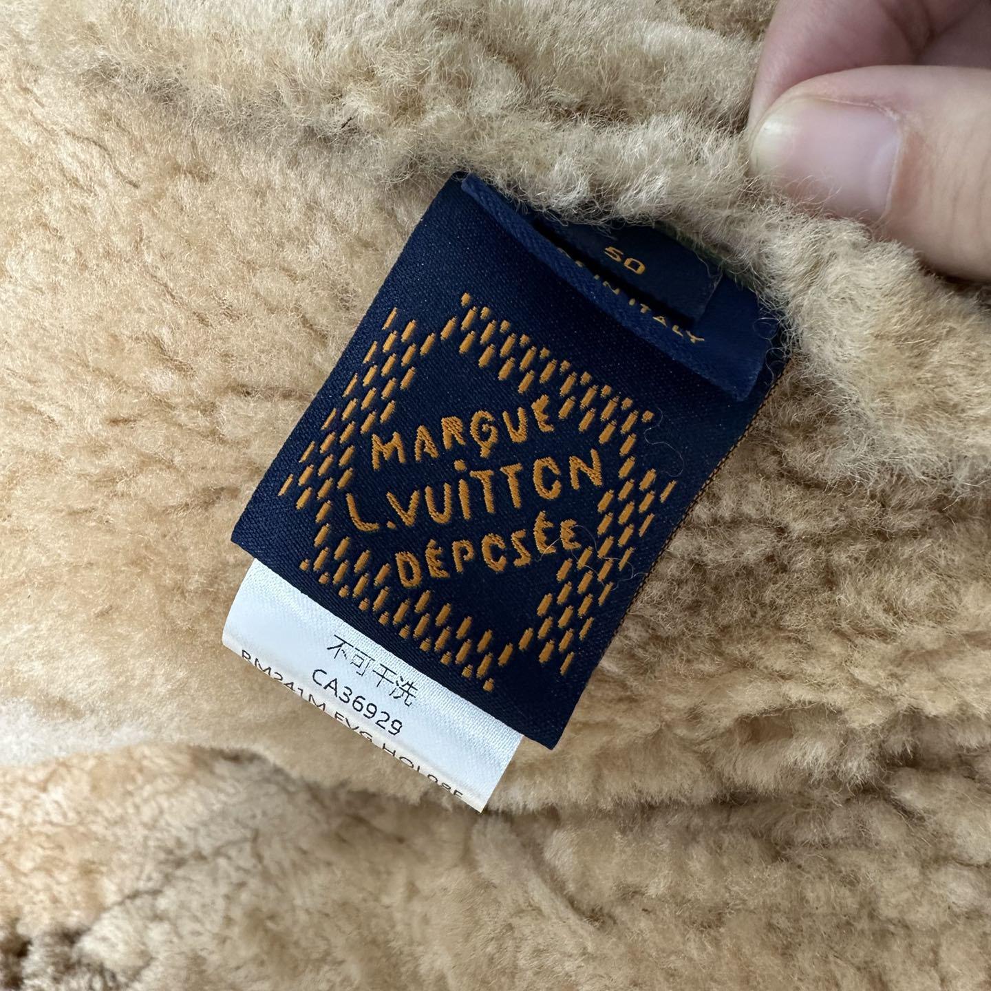 Louis Vuitton Shearling Bombardier - DesignerGu