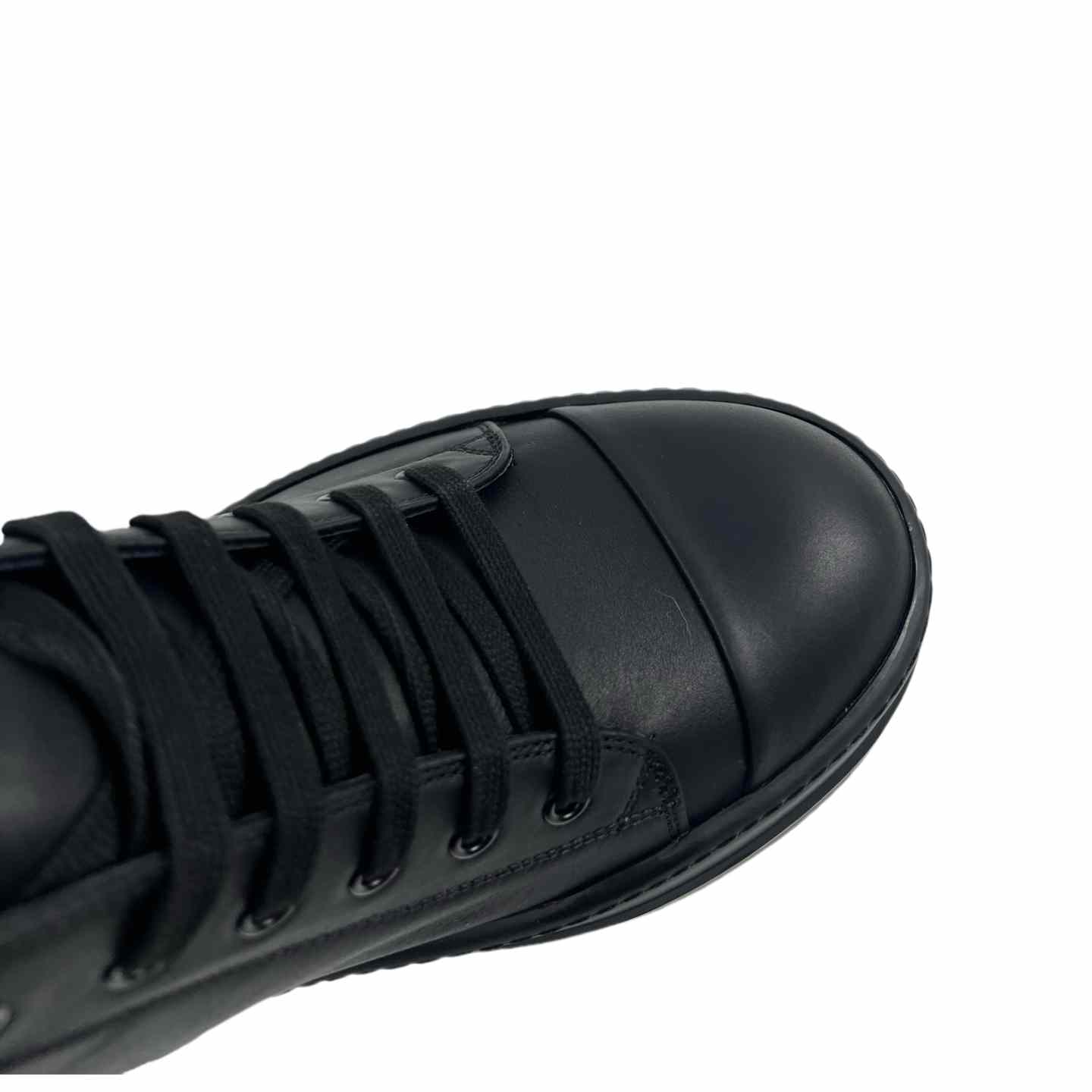 Rick Owens: Black Hollywood Low Sneakers - DesignerGu