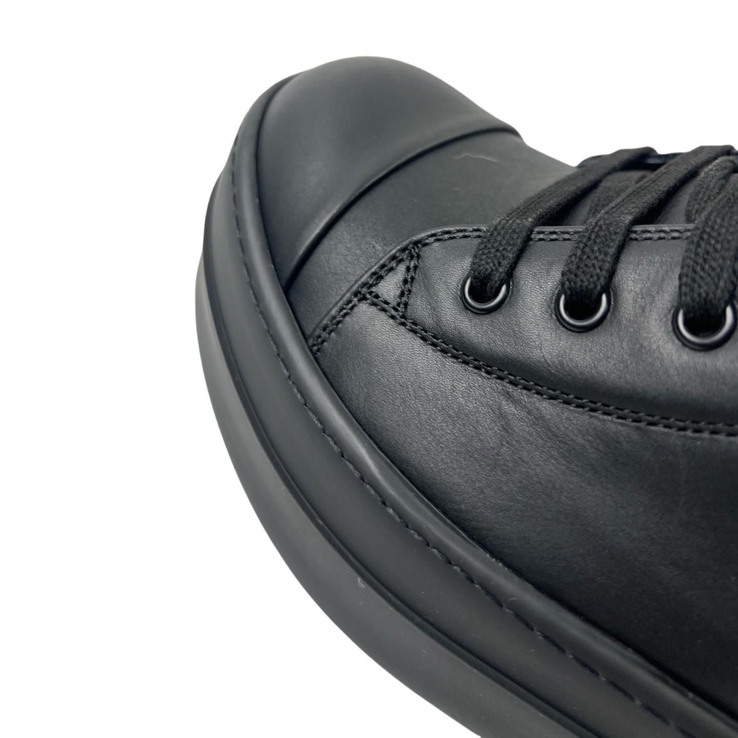 Rick Owens: Black Hollywood Low Sneakers - DesignerGu