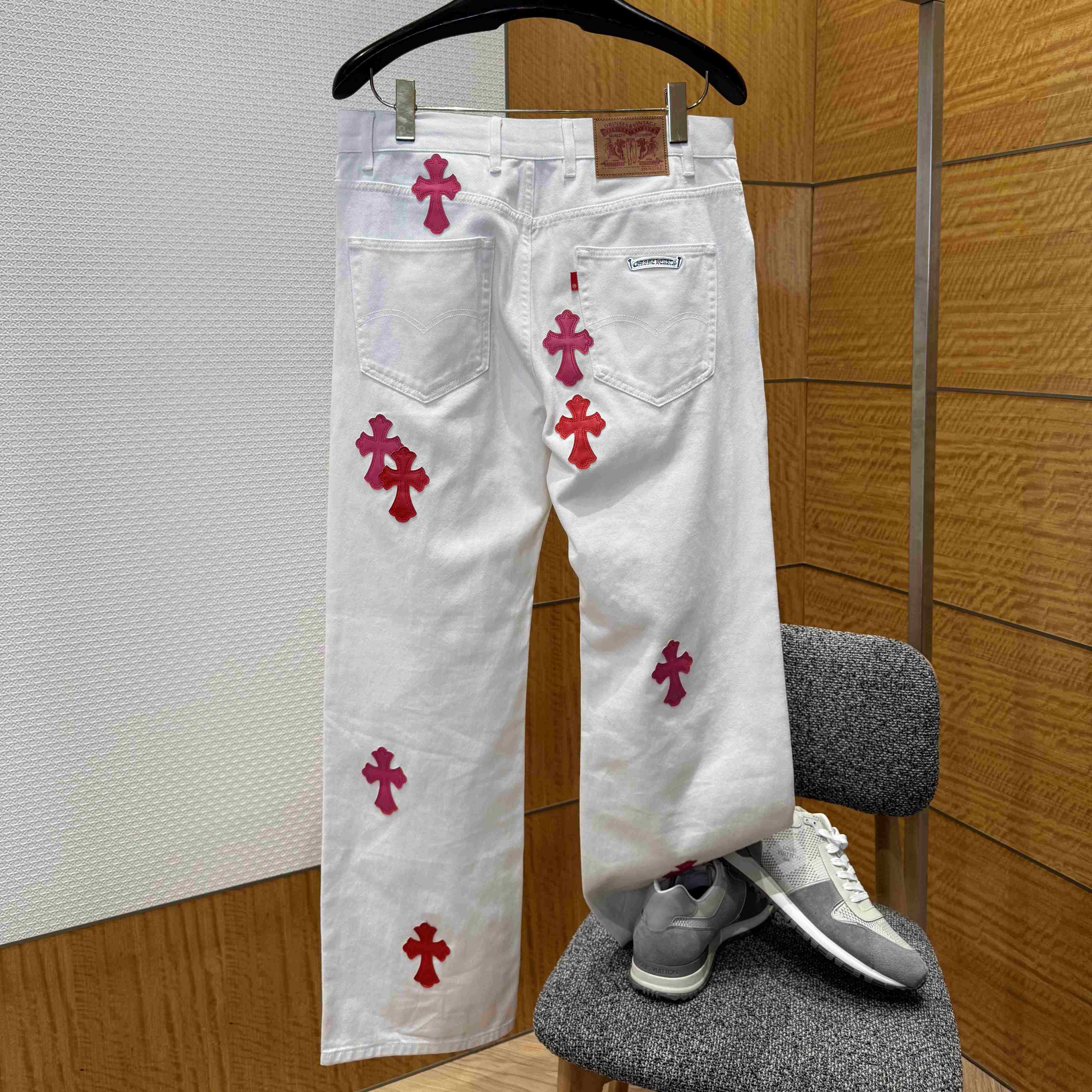 Chrome Hearts Jeans - DesignerGu