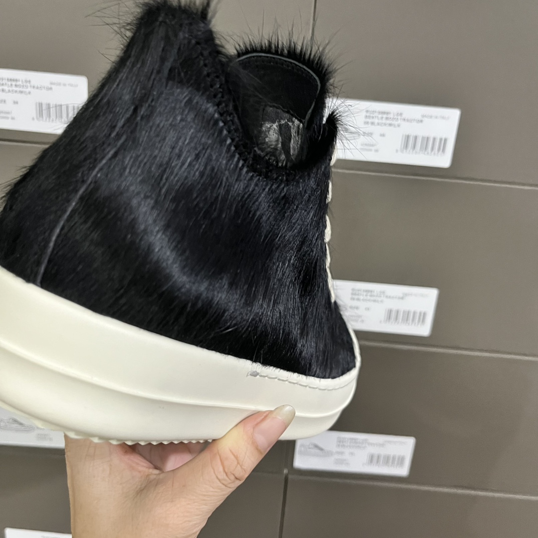 Rick Owens Black Pony Hair Low Sneakers - DesignerGu