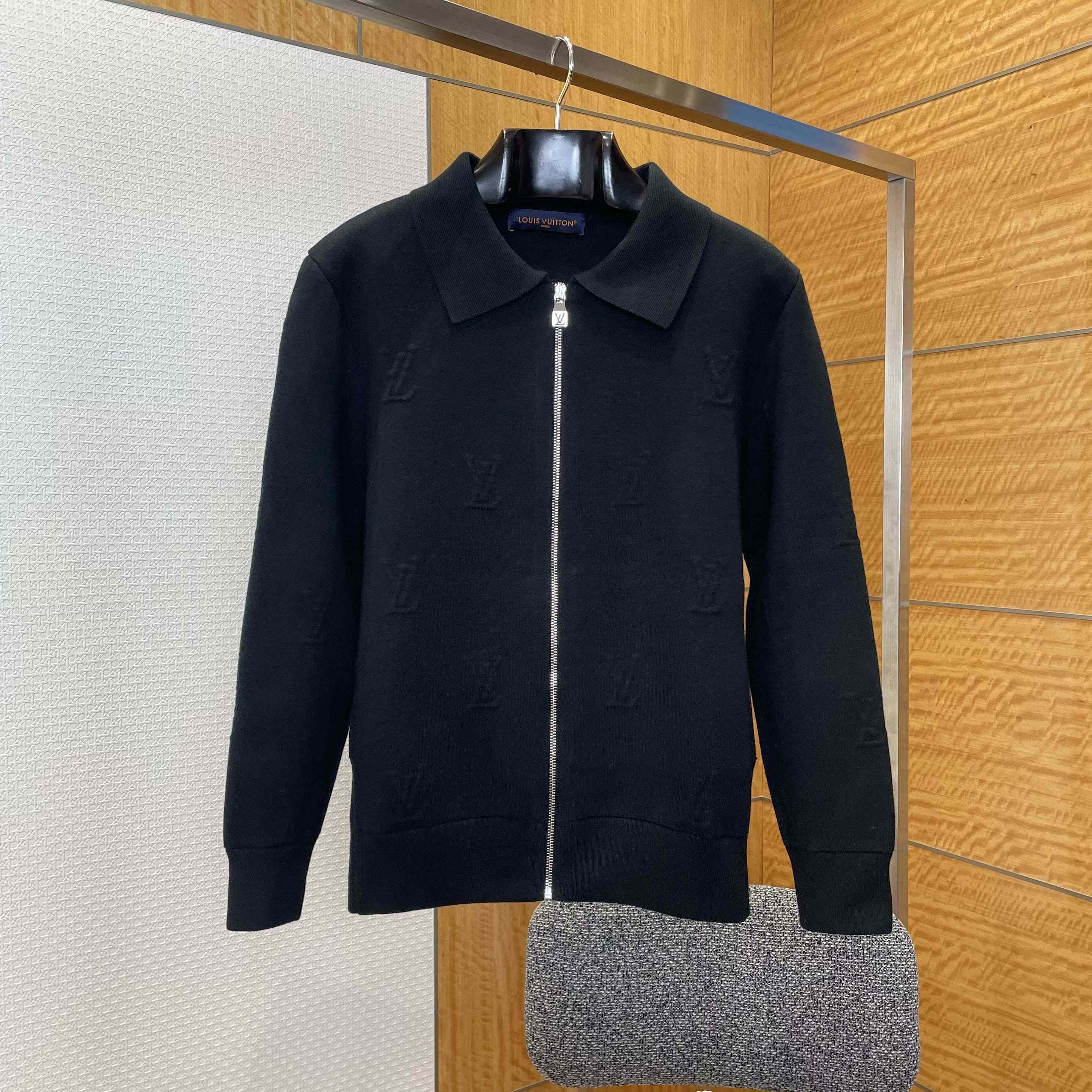 Louis Vuitton LV Blason Embossed Wool Blouson   1AFYEKC - DesignerGu