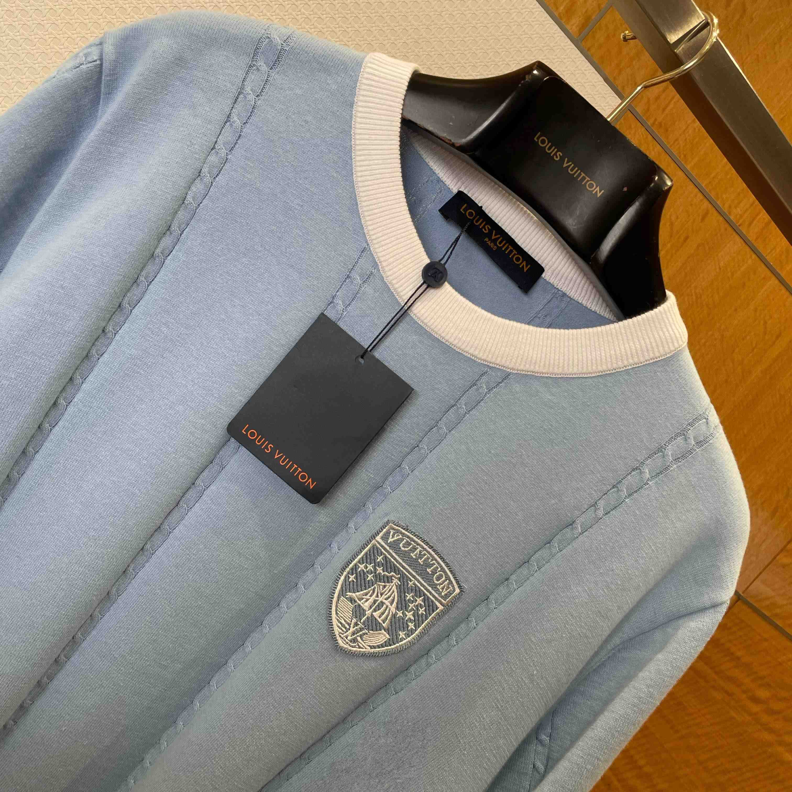 Louis Vuitton Silk-Cotton Short-Sleeved Crewneck   1AIJYJ - DesignerGu