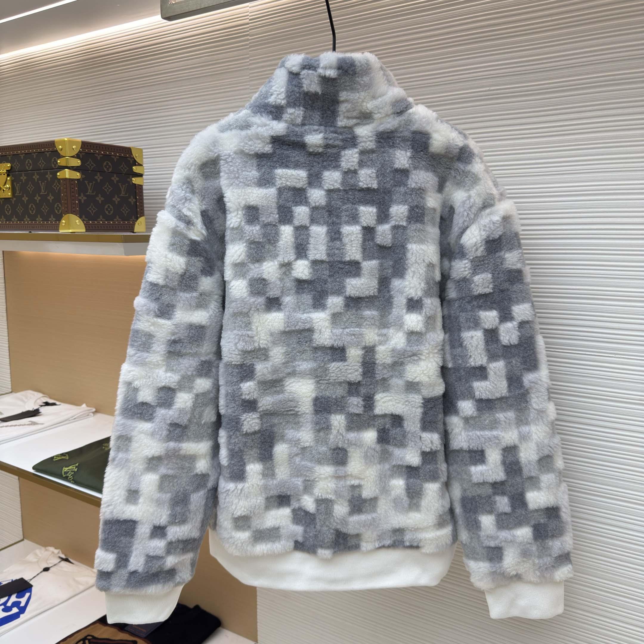 Louis Vuitton Fleece Blouson   1AGK16 - DesignerGu