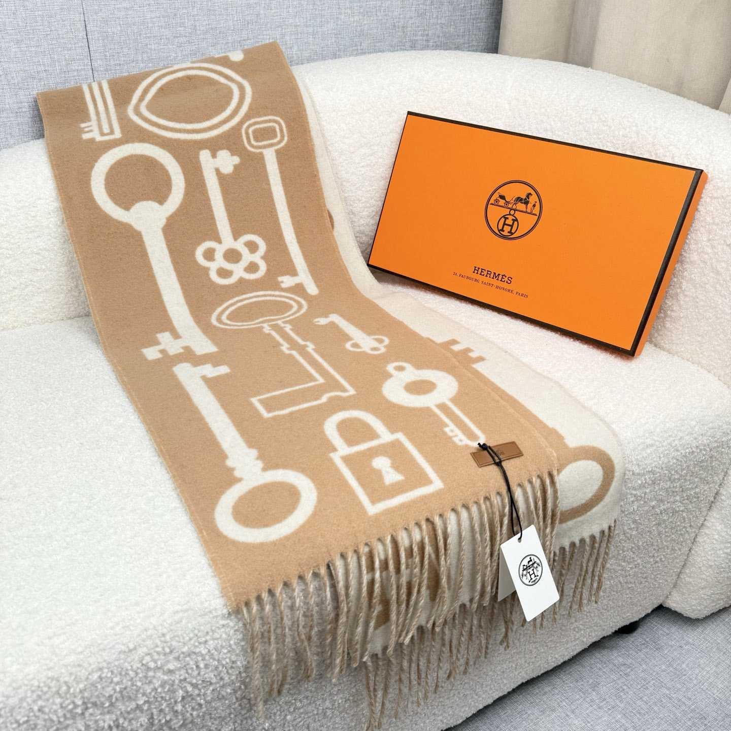 Hermes Casaque Porte-Clefs Scarf - DesignerGu