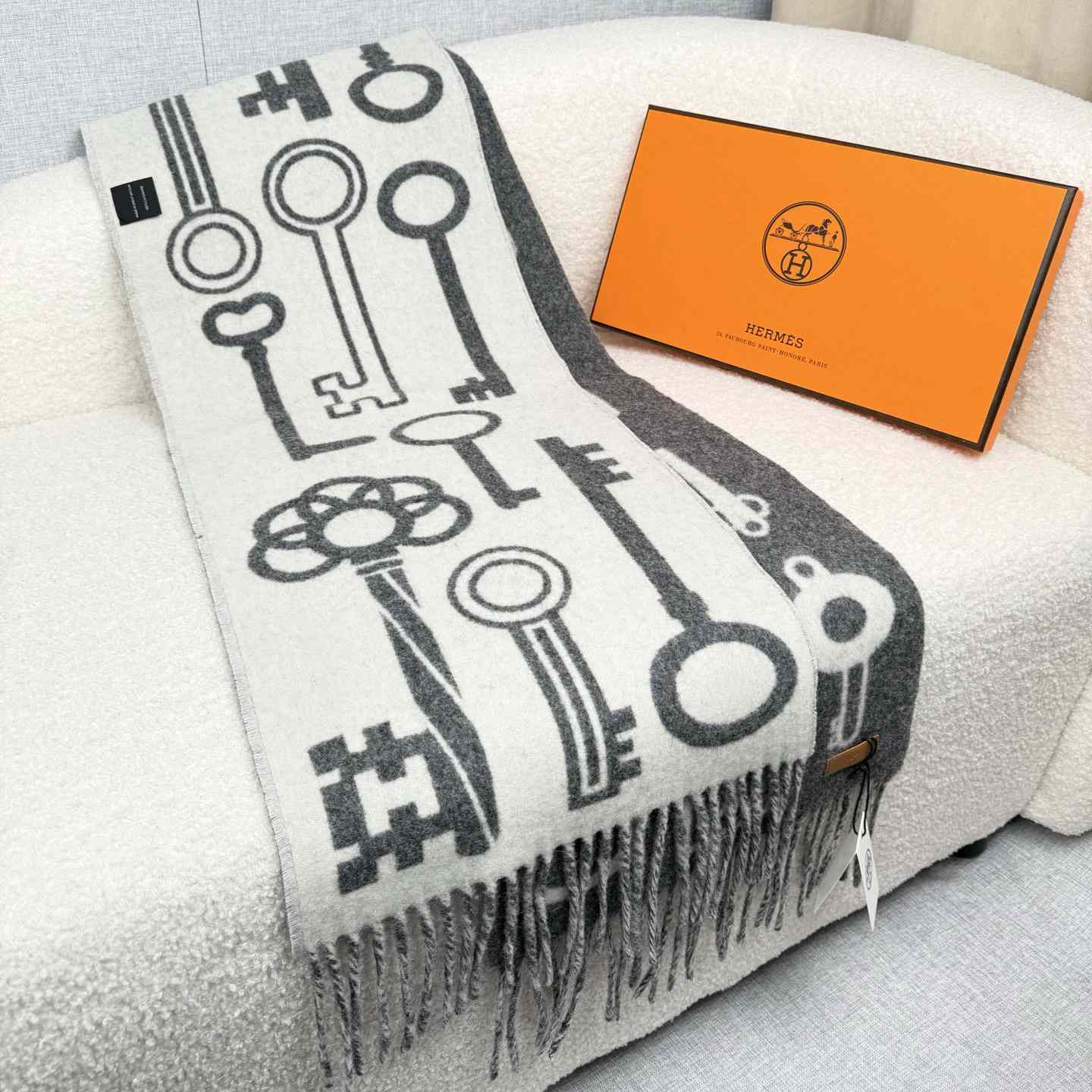 Hermes Casaque Porte-Clefs Scarf - DesignerGu