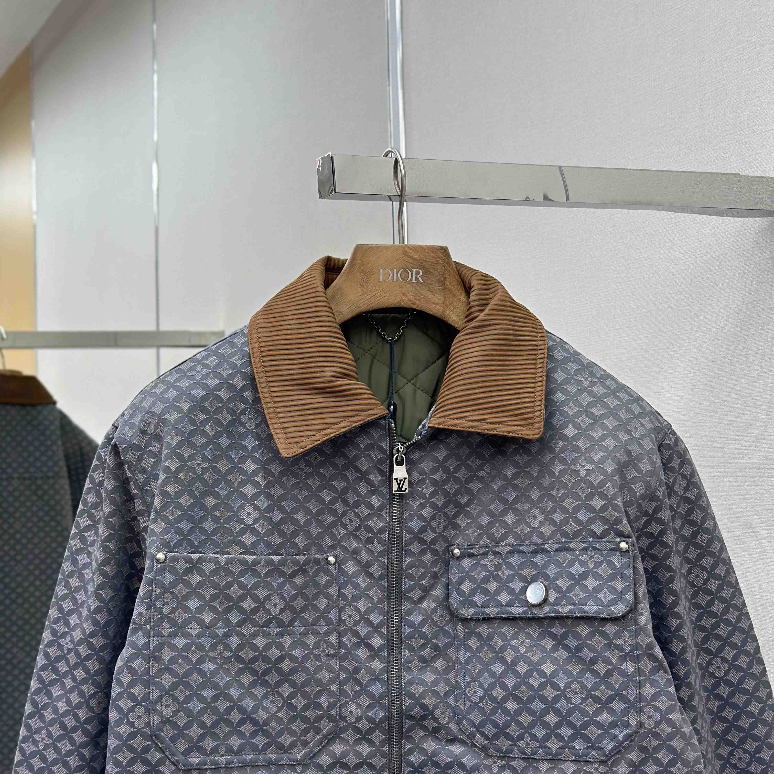 Louis Vuitton Workwear Blouson   1AILNQ - DesignerGu