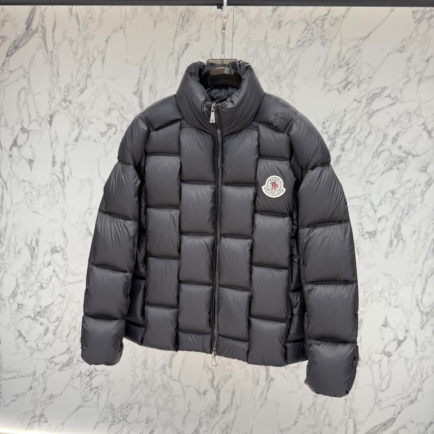 Moncler Short Down Jacket - DesignerGu