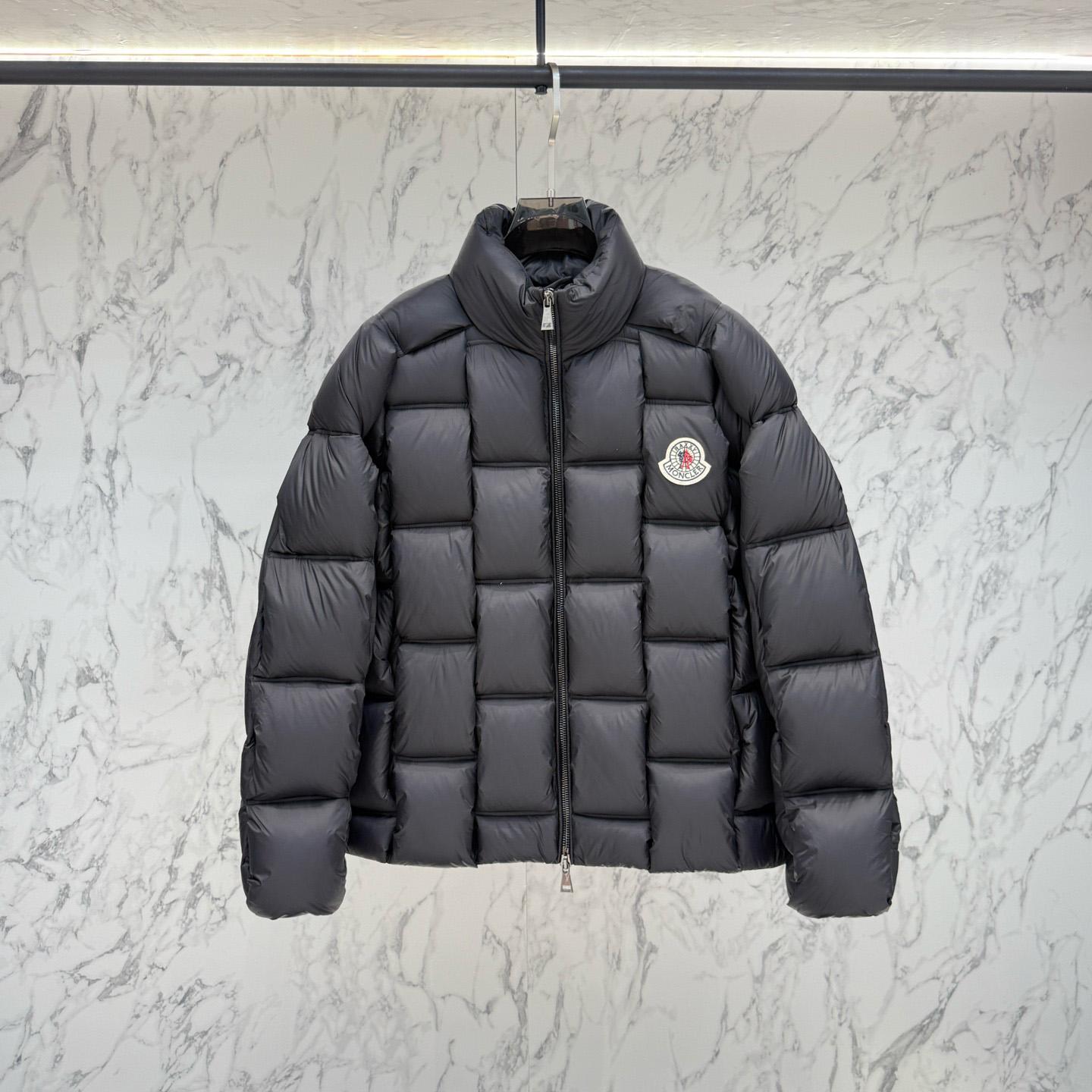 Moncler Short Down Jacket - DesignerGu