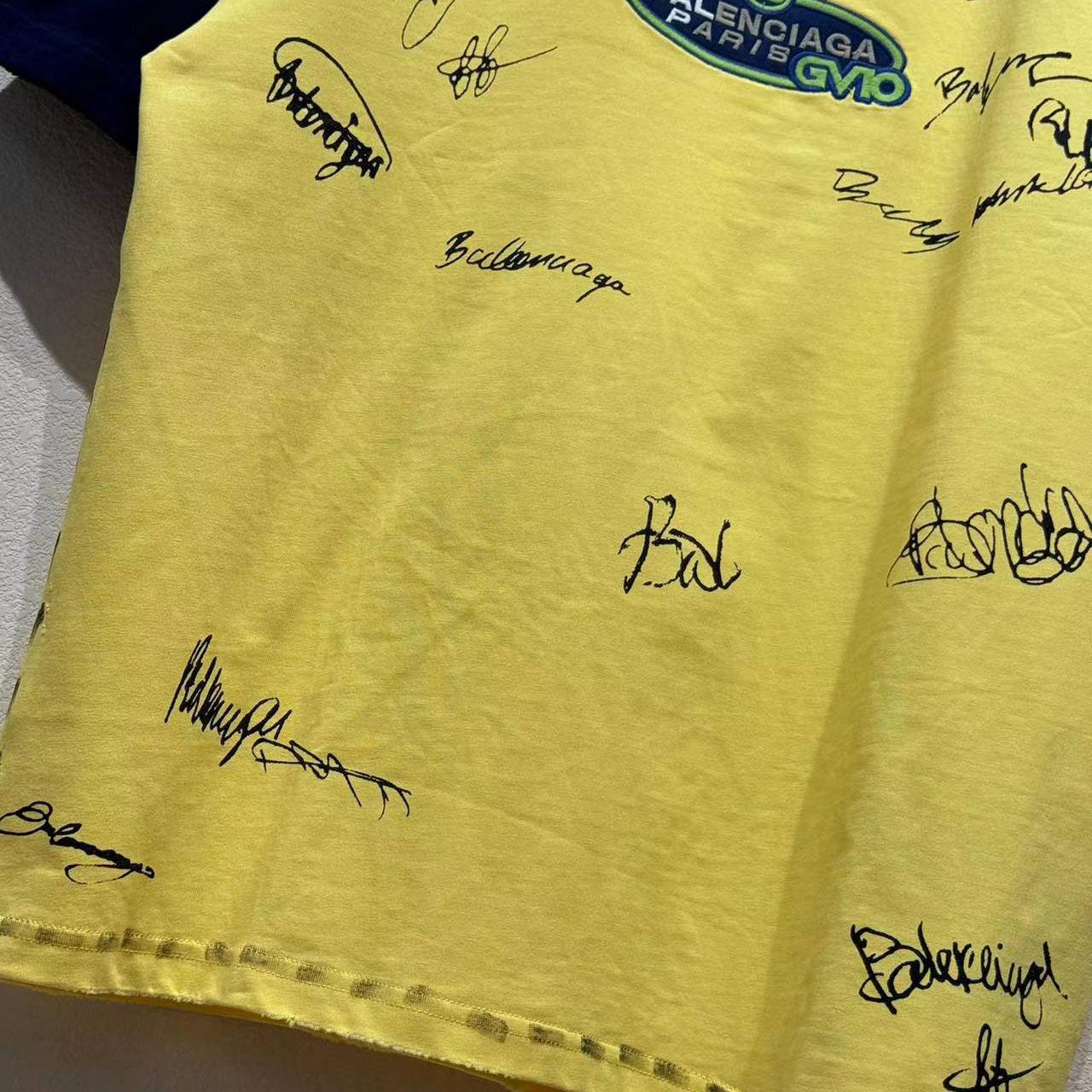 Balenciaga Banana Raglan Oversized T-Shirt  - DesignerGu