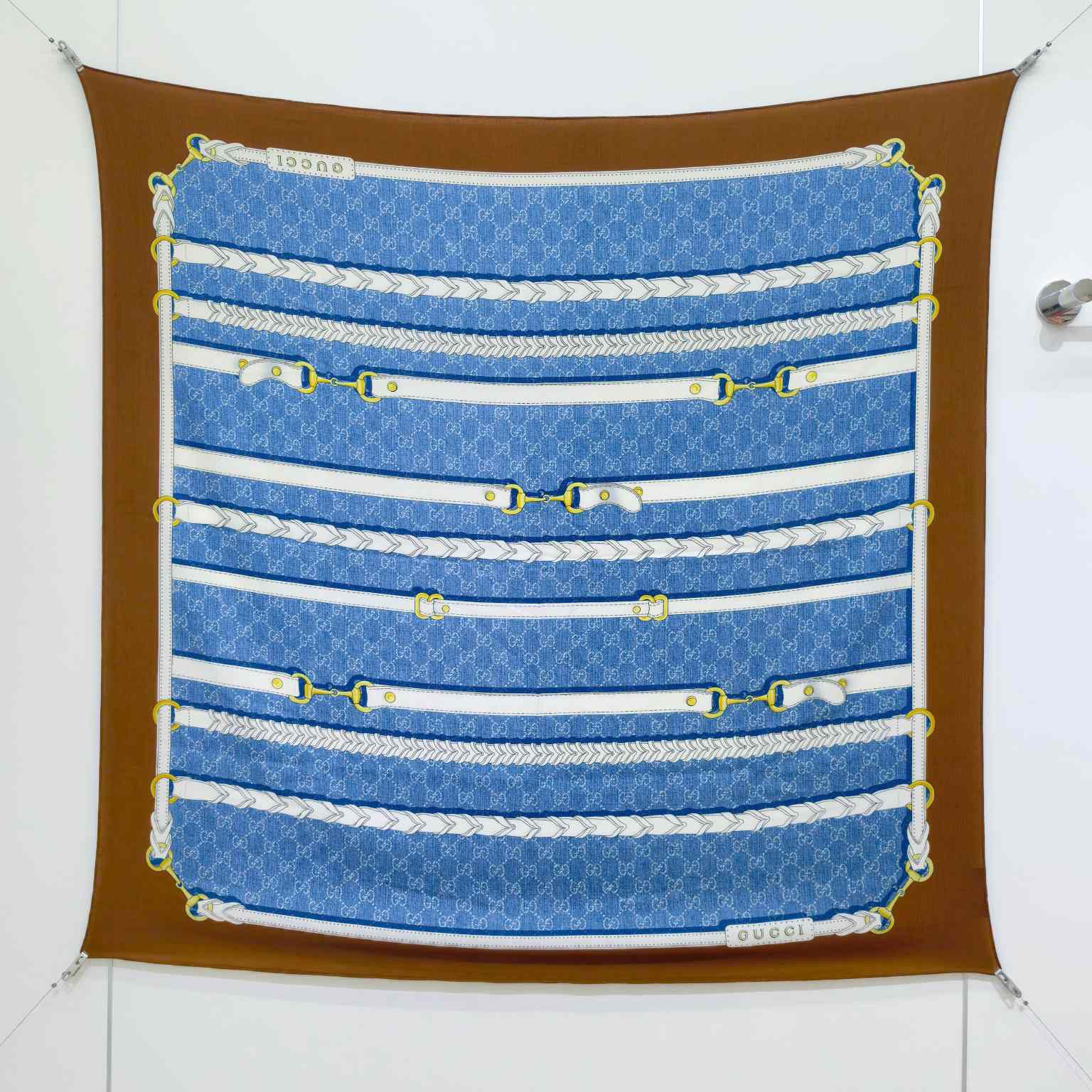 Gucci Printed Silk Twill Carré - DesignerGu